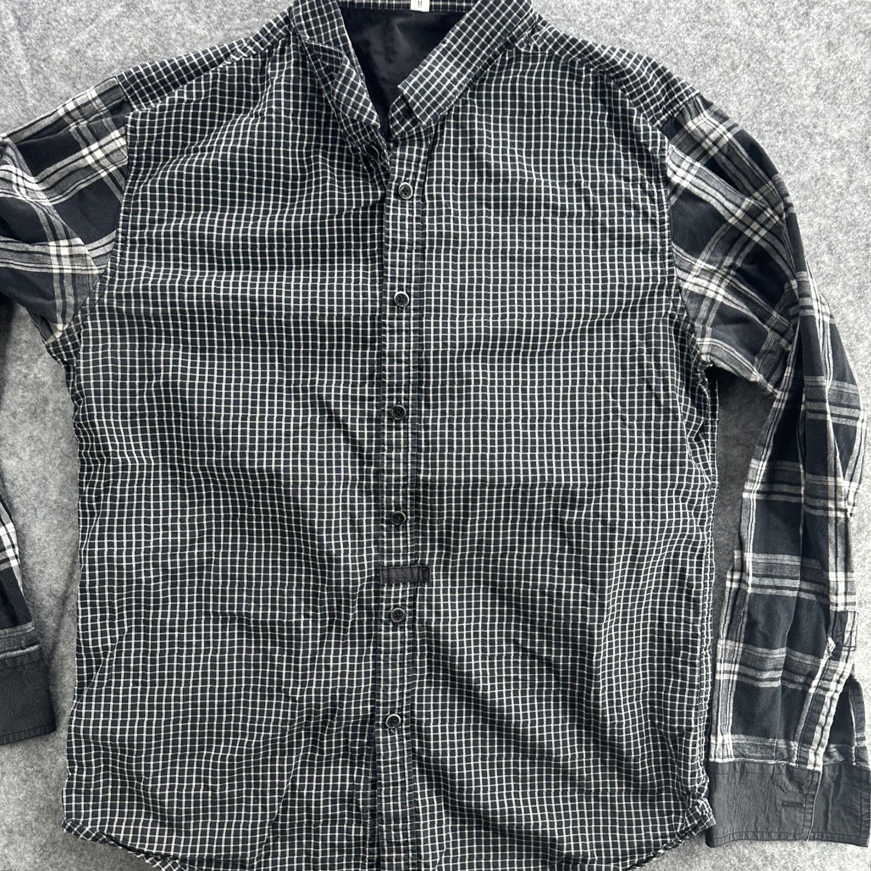 Nique 5cm Shirt Mens Medium Black White Plaid Check Button-Down Long Sleeve Slim Cotton Shirt Mens Regular Black White Plaid Check Modern Casual Business Size US M / EU 48-50 / 2 - 3 Thumbnail