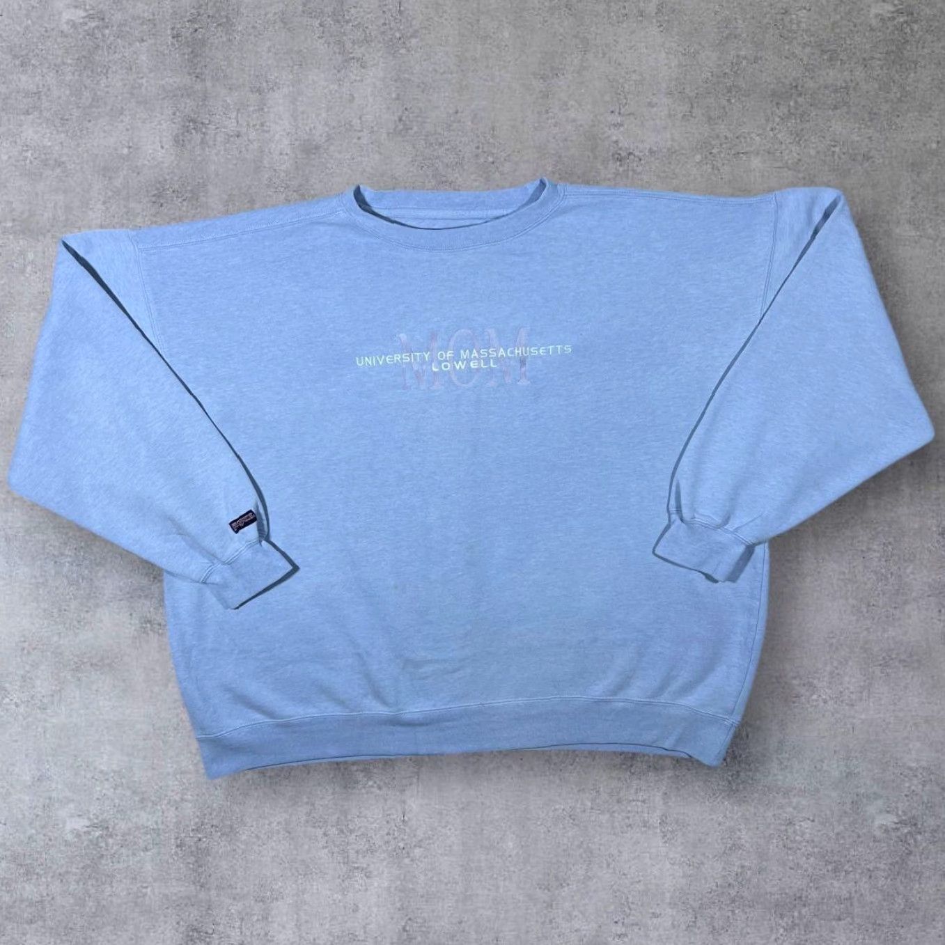 Jansport VINTAGE Jansport University Of Massachusetts Lowell “MOM” Embroidered Sweatshirt XXXL? XXL Blue Embroidered Crewneck Mens Sweatshirt Size US XXL / EU 58 / 5 - 2 Thumbnail