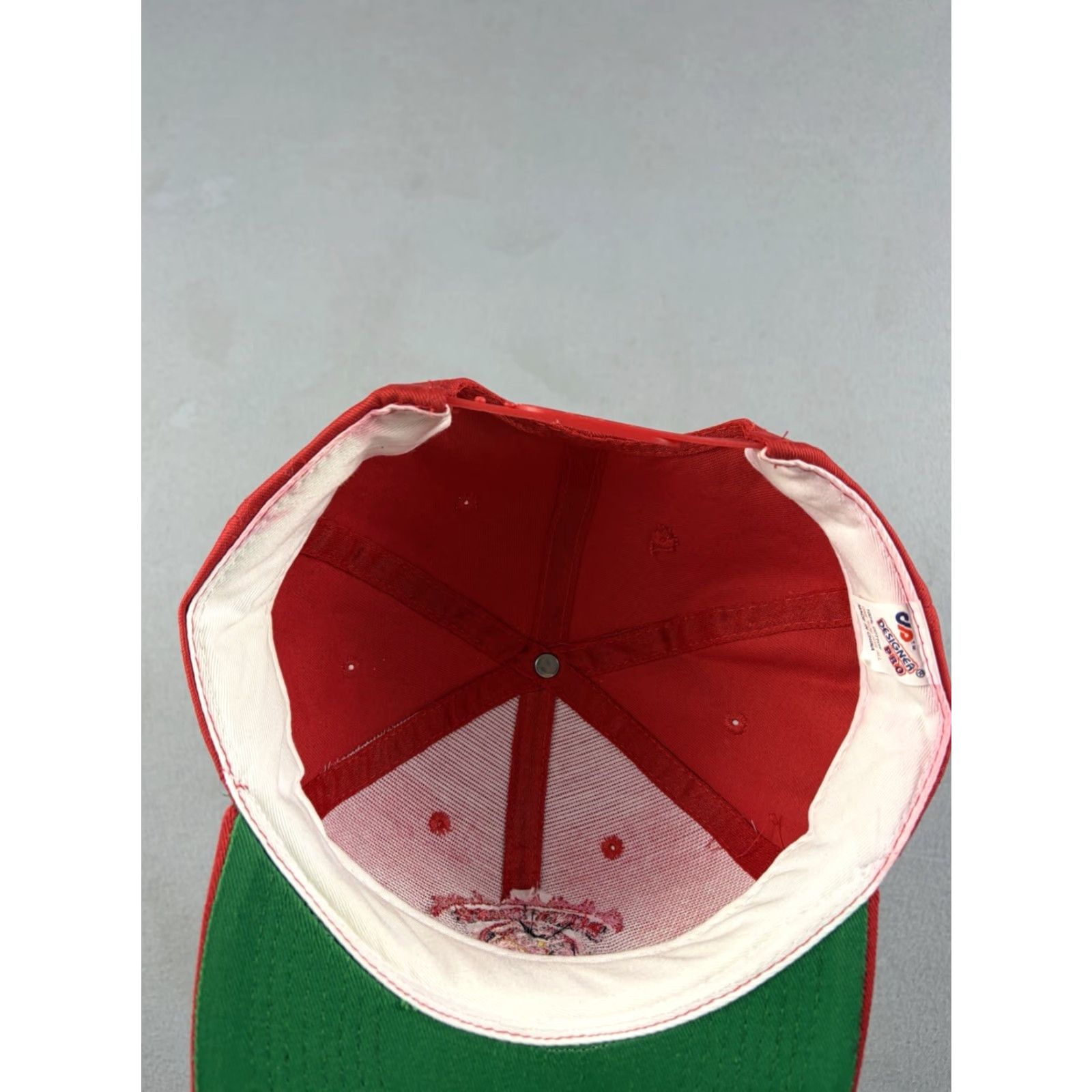 Vintage VINTAGE Dirty Dicks Hot Pepper Sauce Hat SnapBack Cap Red Embroidered 90s Red One Size Men Cotton Canvas Casual Snapback 90s Hat Mens Size ONE SIZE - 6 Thumbnail