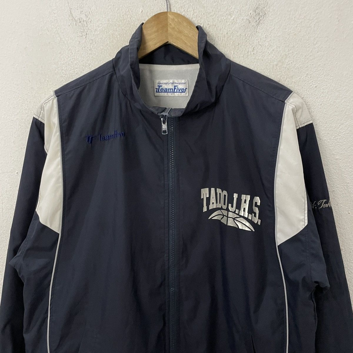 Sports Specialties Vintage Tado J.H.S Basketball Team Japan Windbraker Size US M / EU 48-50 / 2 - 10 Thumbnail
