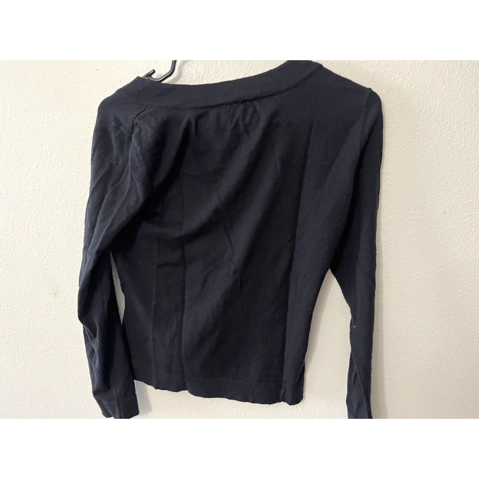 Talbots VINTAGE Talbots V-Neck Stretch Sweater Petites Small Black Rayon Nylon Blend Retro Womens Size S / US 4 / IT 40 - 3 Thumbnail