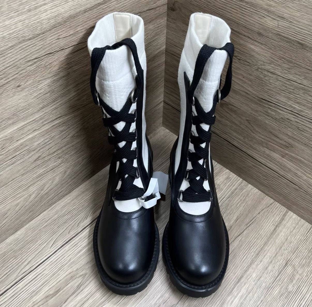 Dior Dior Diorland Black and White Lace-up Ankle Boots J41 Size US 8 / IT 38 - 4 Thumbnail