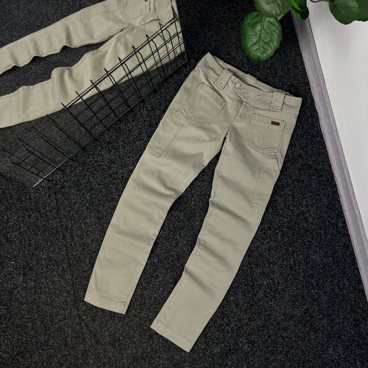 Gucci Women Gucci vintage pants avant garde luxury Size 27" / US 4 / IT 40 - 2 Thumbnail