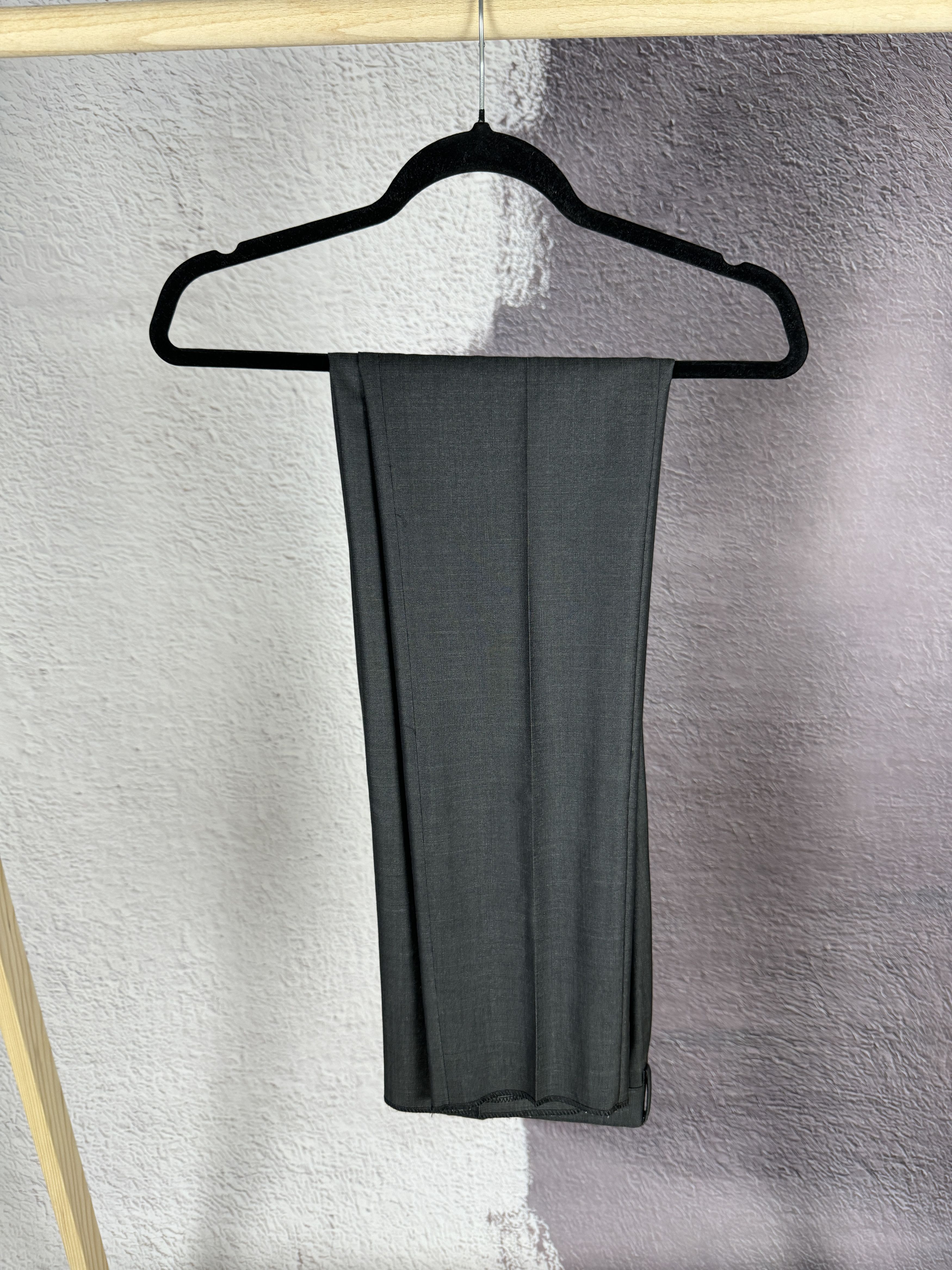 Nazareno Gabrielli BNWT Nazareno Gabrielli 2 pcs Panda grey 2 button wool suit Size 38R - 16 Thumbnail