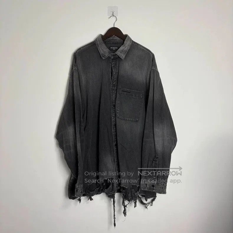 Balenciaga Balenciaga SS21 Ripped Denim Shirt Jacket. Size US L / EU 52-54 / 3 - 1 Thumbnail