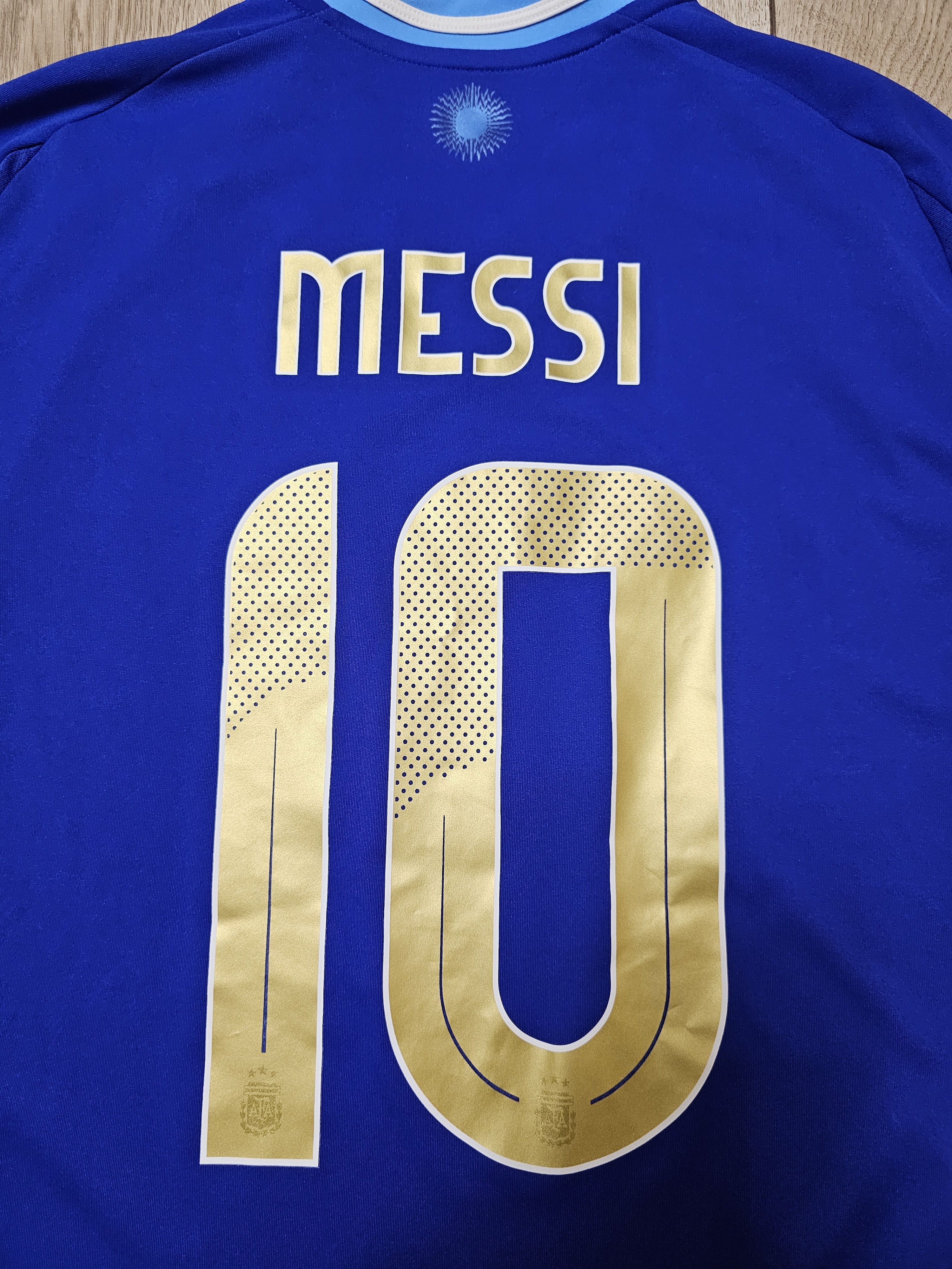 Adidas ARGENTINA 2024 2025 MESSI AWAY FOOTBALL SHIRT SOCCER JERSEY Size US M / EU 48-50 / 2 - 5 Thumbnail