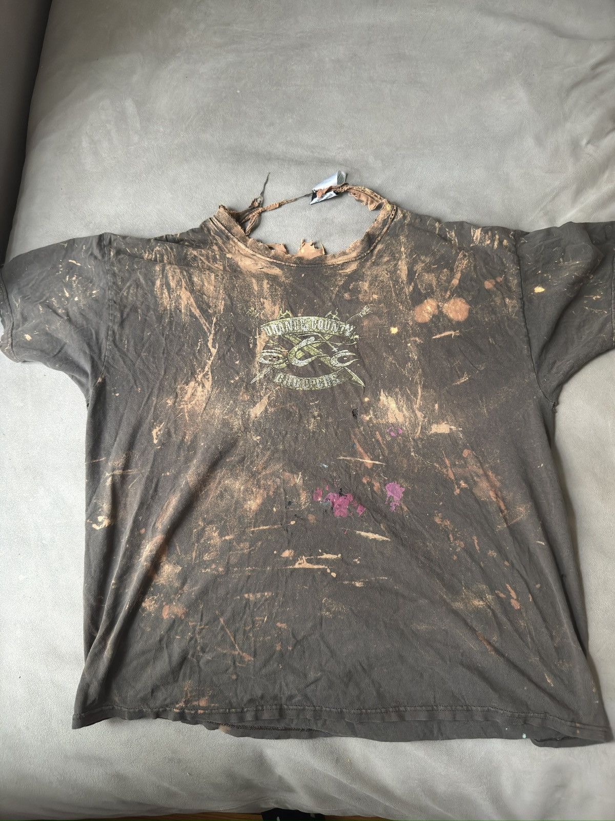 Vintage Vintage Distressed Graphic Tee Size US XL / EU 56 / 4 - 1 Thumbnail