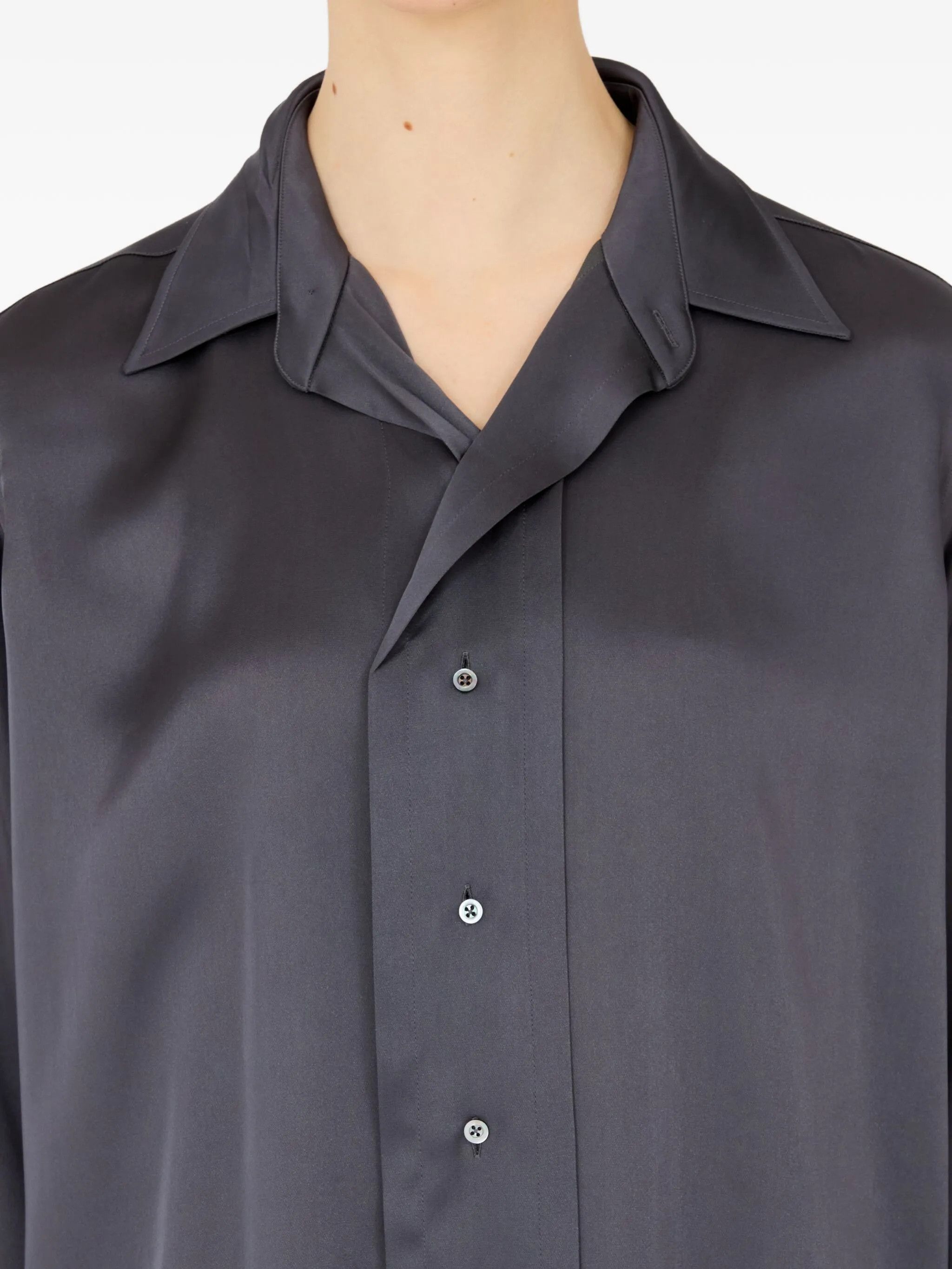 Maison Margiela o1w1db10526 Long-sleeved Satin Shirt in Dark Grey Size S / US 4 / IT 40 - 6 Thumbnail