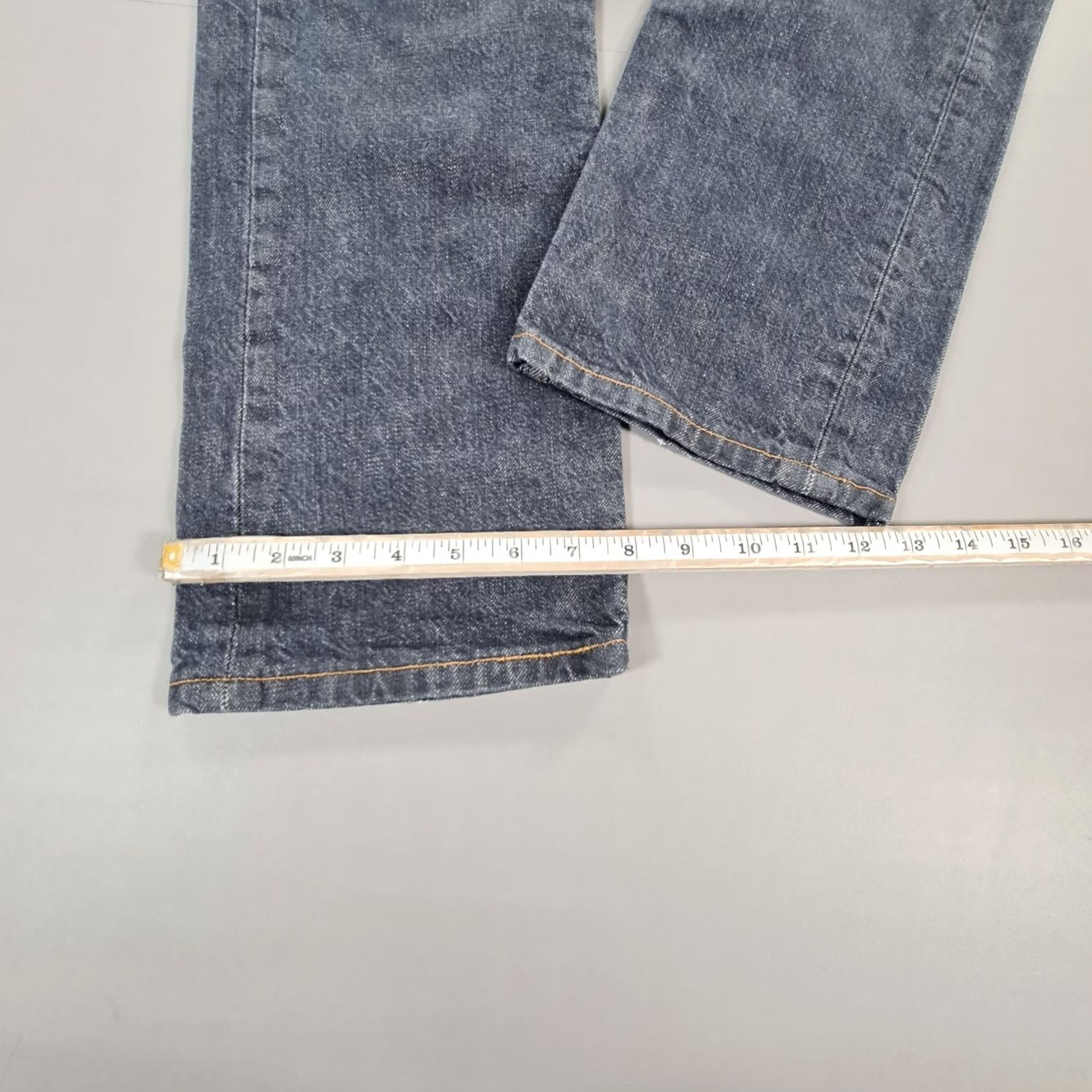 Levi's VINTAGE Levi's 501 Jeans Mens Blue W30 L30 Regular Straight Denim 100% Cotton Button Fly 5-Pocket USA 90s Size US 30 / EU 46 - 7 Thumbnail