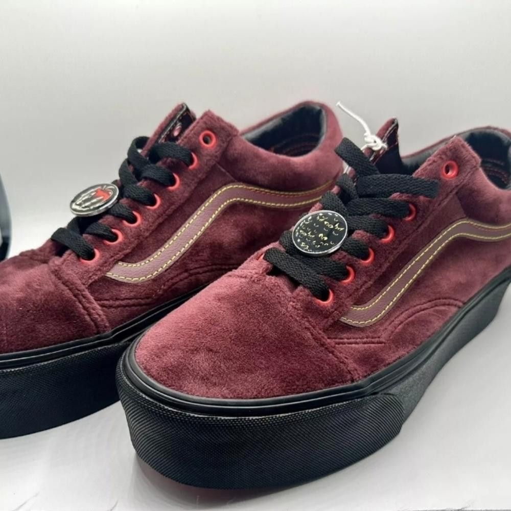 Disney × Vans Vans x Disney 'Poison Apple' Cross Sneakers *LIMITED EDITION Size US 9.5 / IT 39.5 - 3 Thumbnail
