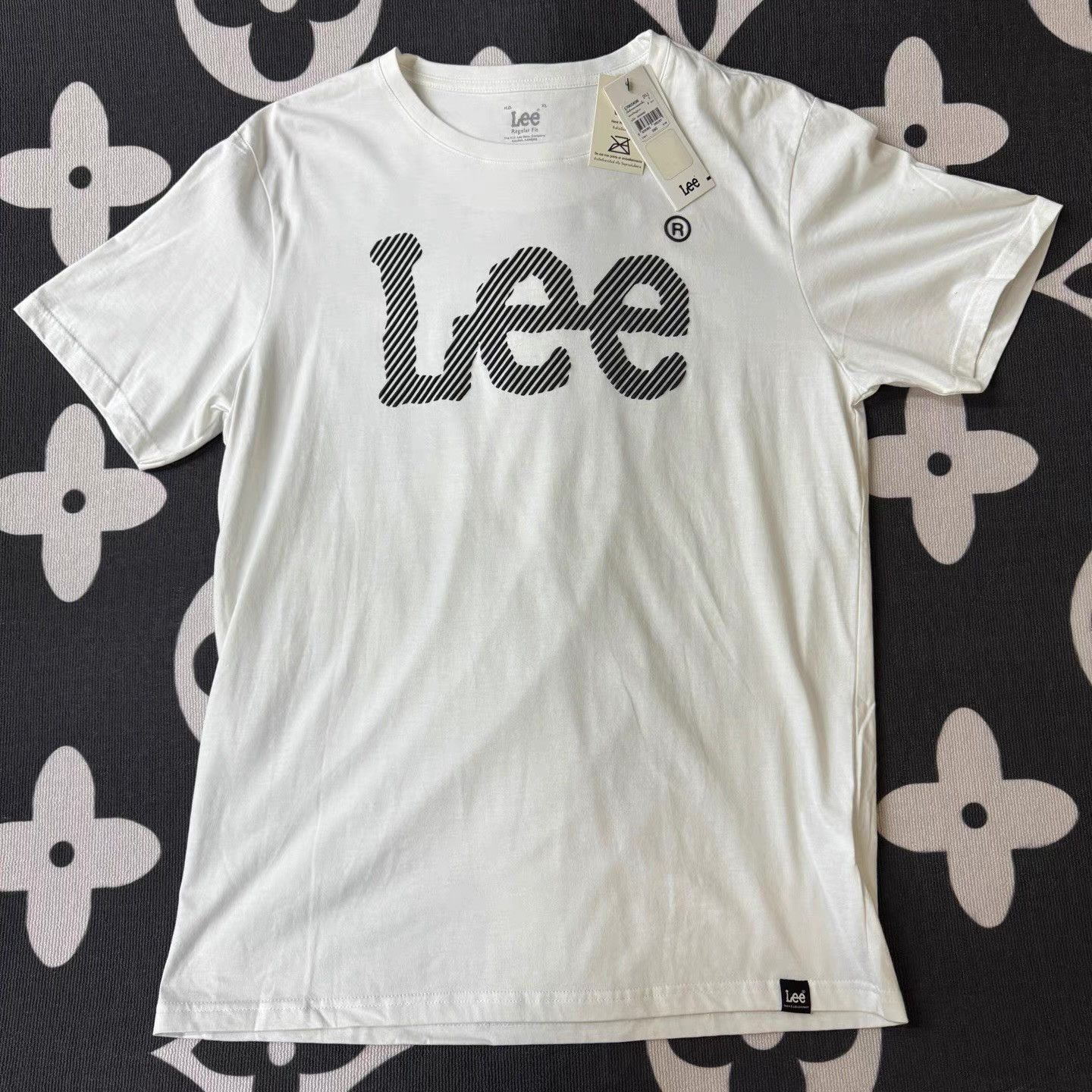 Lee Lee White Big Logo Short Sleeve T-shirt Q10 Size US XL / EU 56 / 4 - 1 Thumbnail