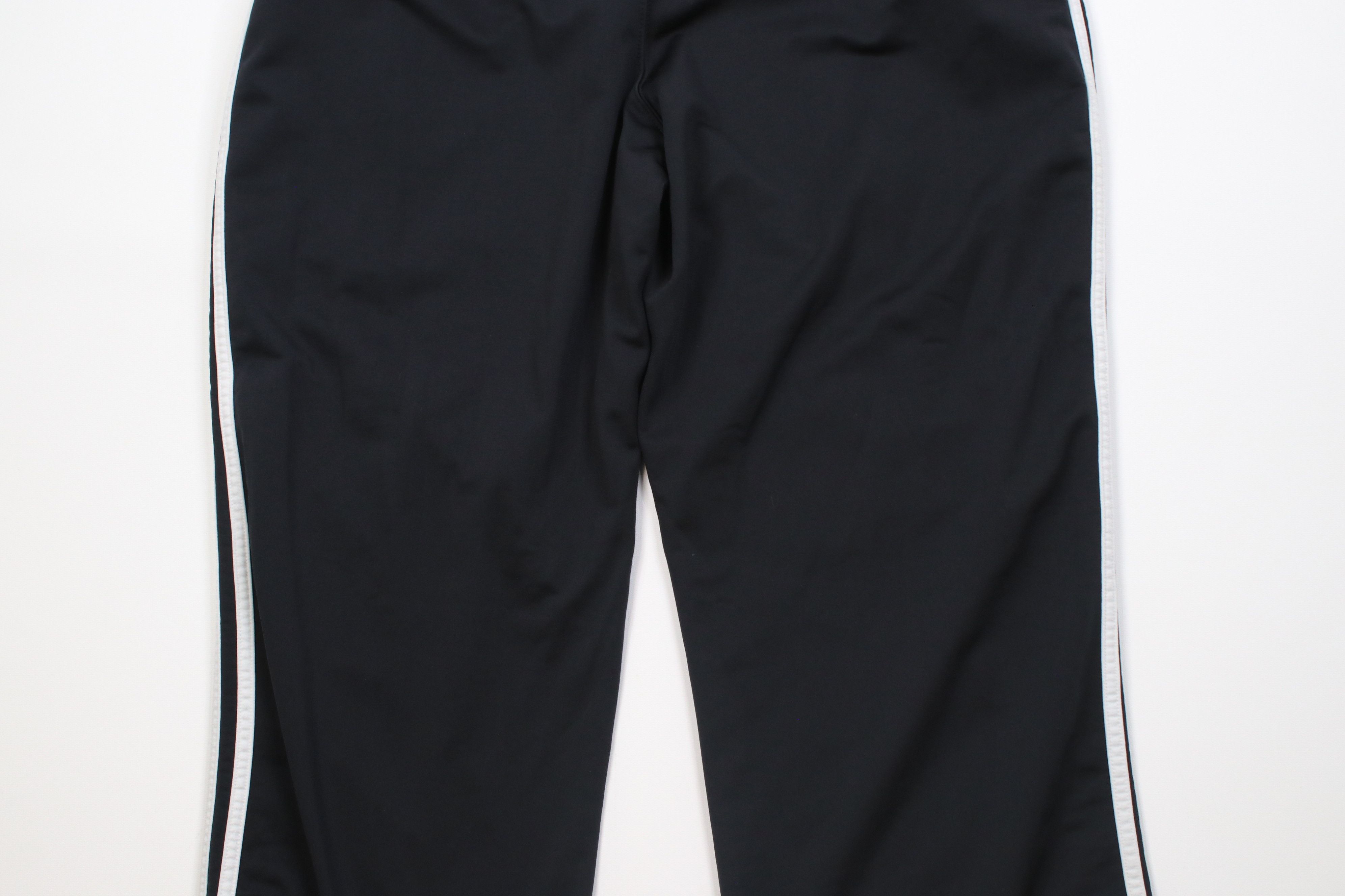 Adidas Vintage Y2K 2005 Adidas Wide Leg Sweatpants Pants Black Size US 34 / EU 50 - 11 Thumbnail