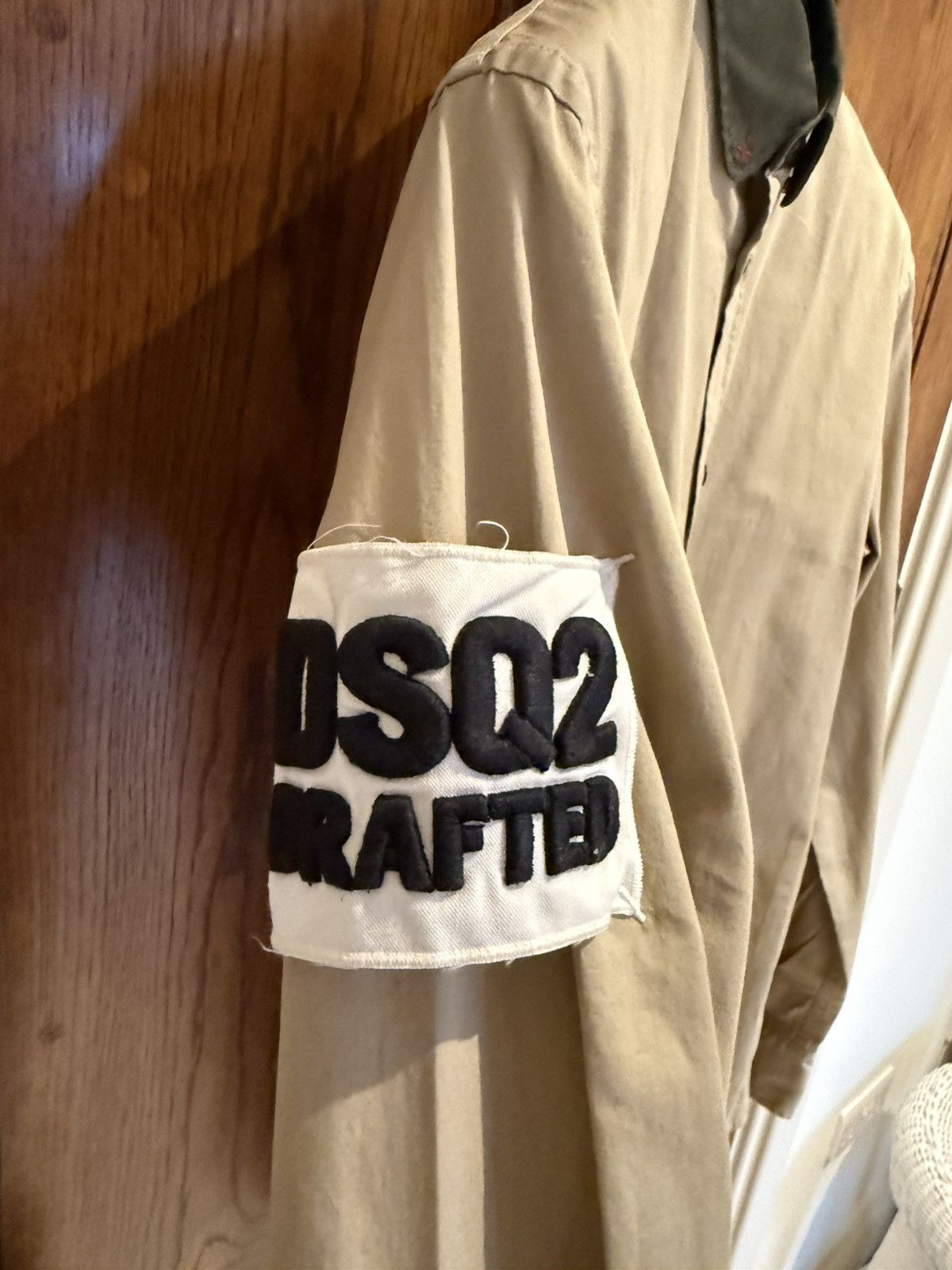 Dsquared2 FW12 Dsquared2 tan patch logo army shirt khaki 48 M L rare Size US M / EU 48-50 / 2 - 3 Thumbnail