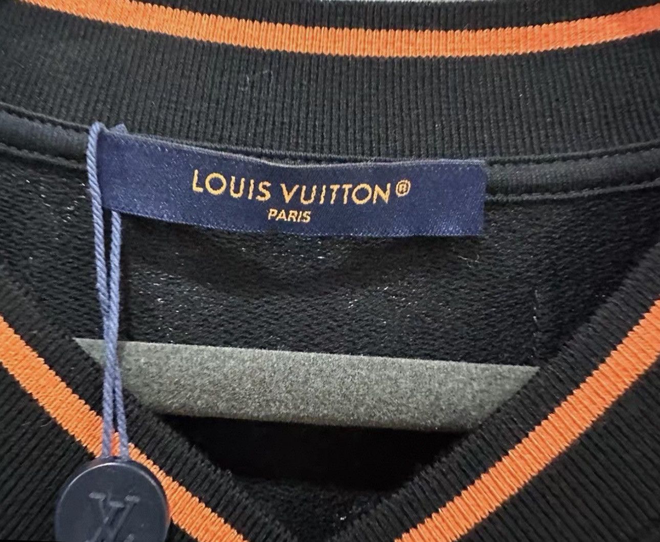 Louis Vuitton Louis Vuitton L Monogram Sporty V-Neck Jersey Size US L / EU 52-54 / 3 - 4 Thumbnail