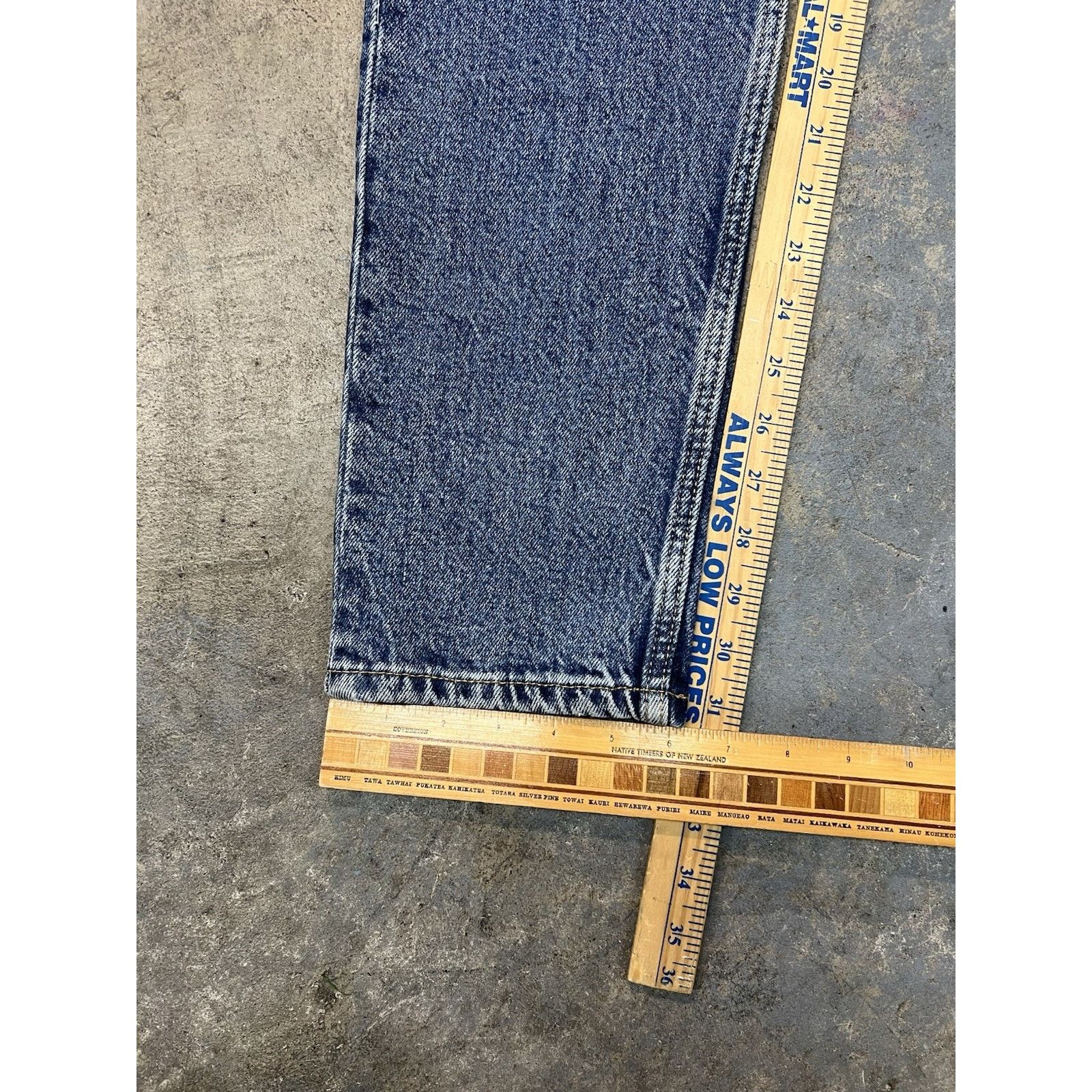 Levi's Levi's 512 Slim Tapered Blue Jeans Medium Wash 33x32 SAMPLE Size US 33 - 8 Thumbnail