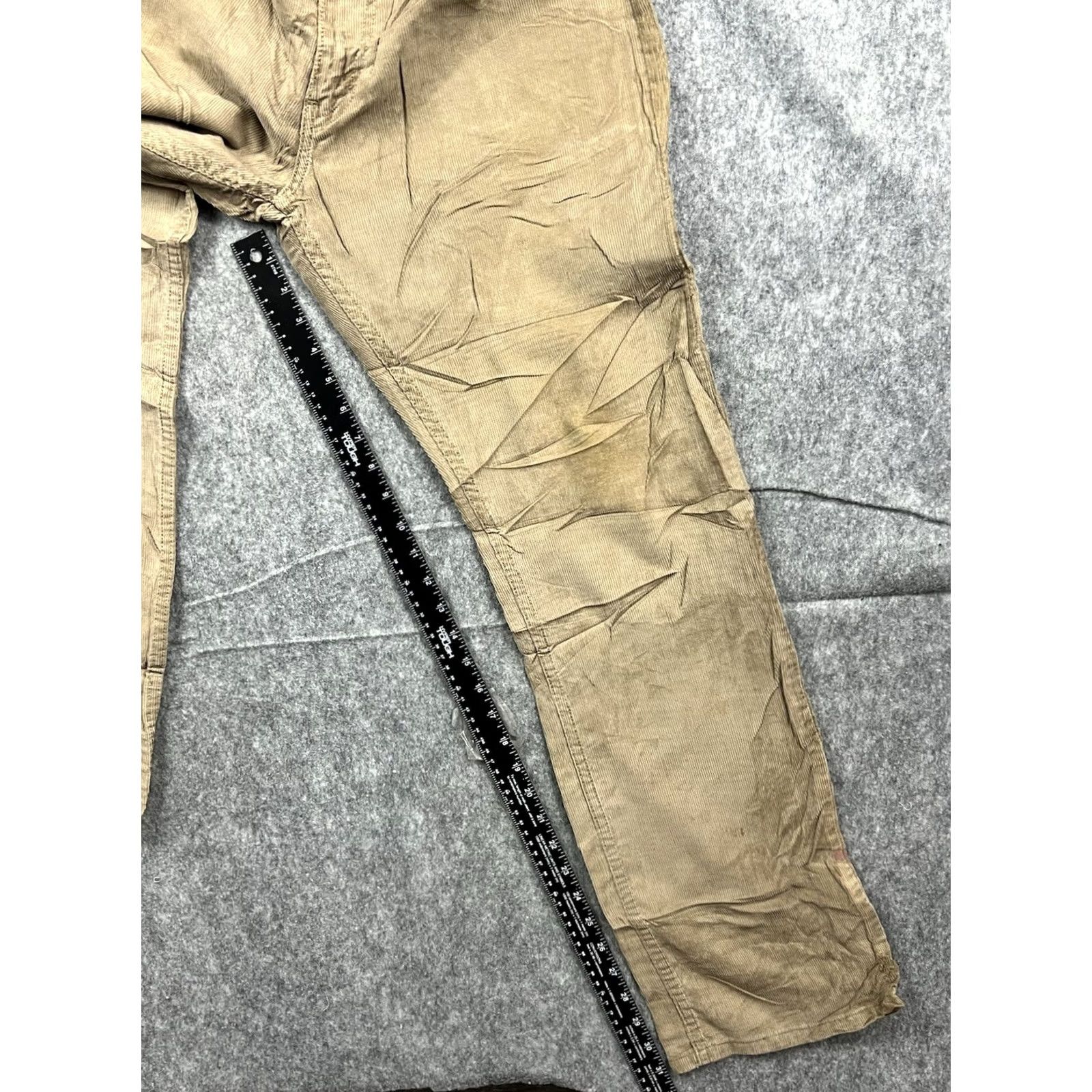 Levi's VINTAGE Levi's 514 Men's Corduroy Brown Regular Fit Straight Leg Pants 34x32 Size US 34 / EU 50 - 3 Thumbnail