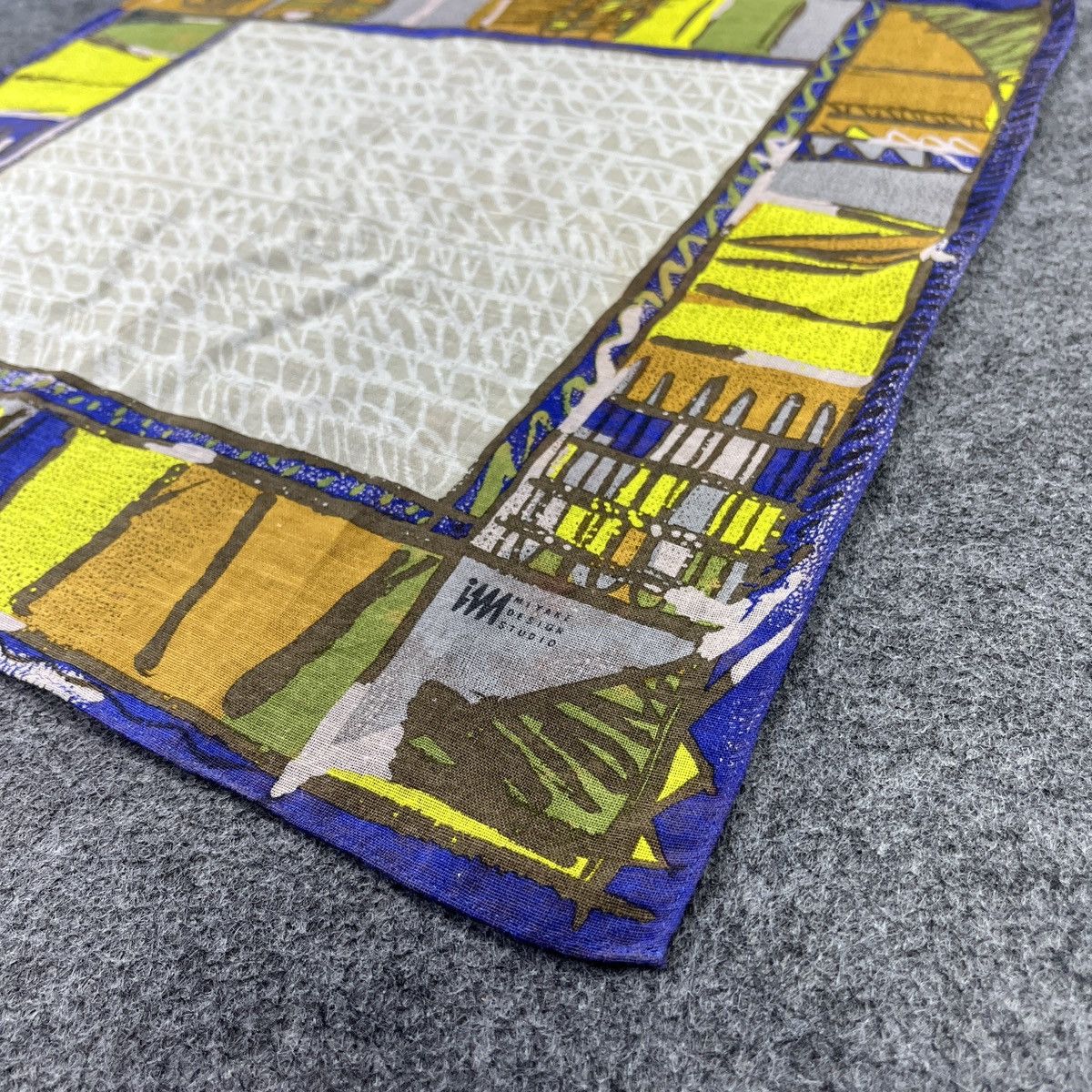 Issey Miyake × Japanese Brand Issey Miyake Handkerchief / Bandana / Neckerchief B736 Size ONE SIZE - 4 Thumbnail