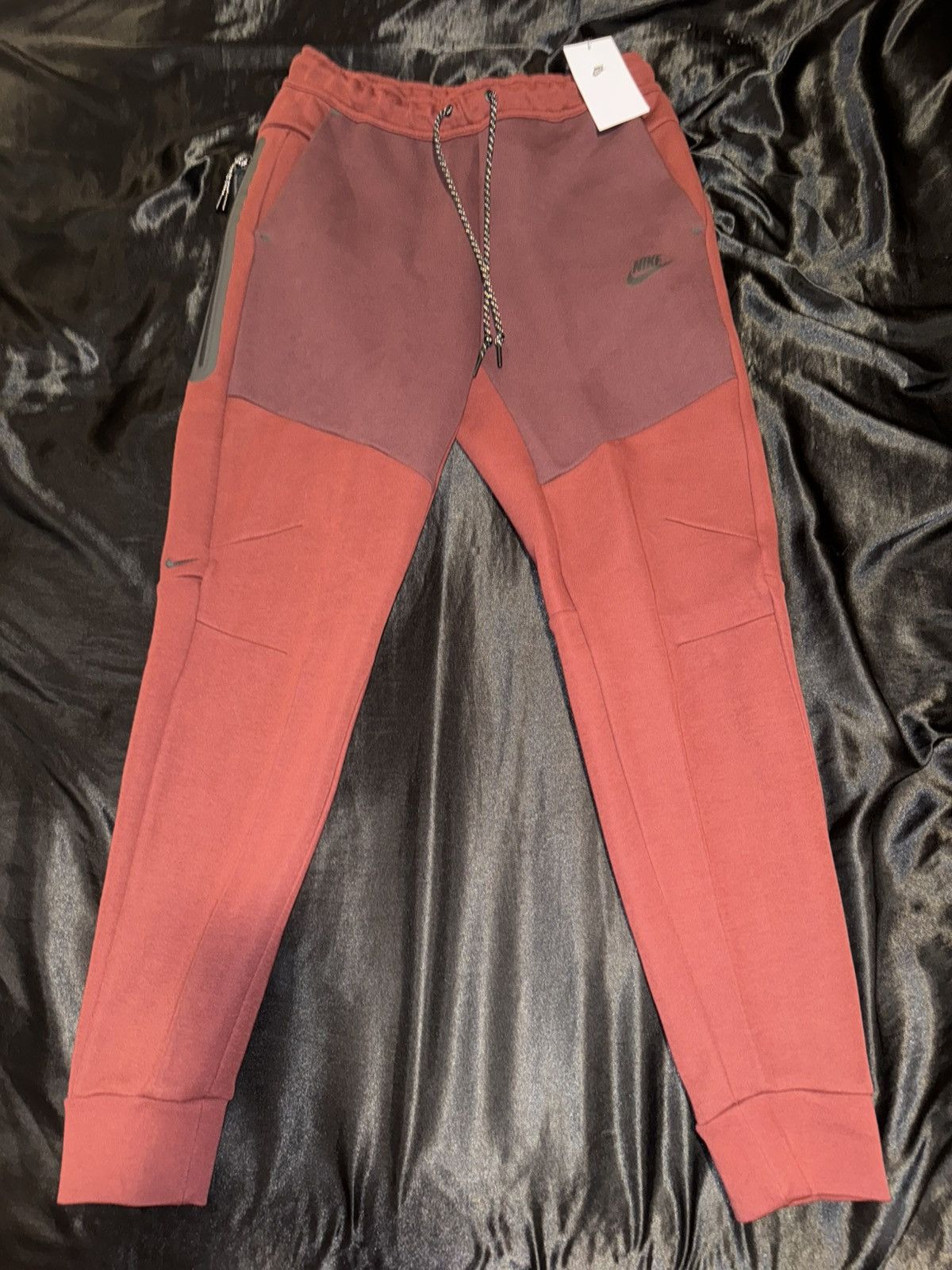 Nike Nike tech maroon jacket and pants Size US M / EU 48-50 / 2 - 7 Thumbnail