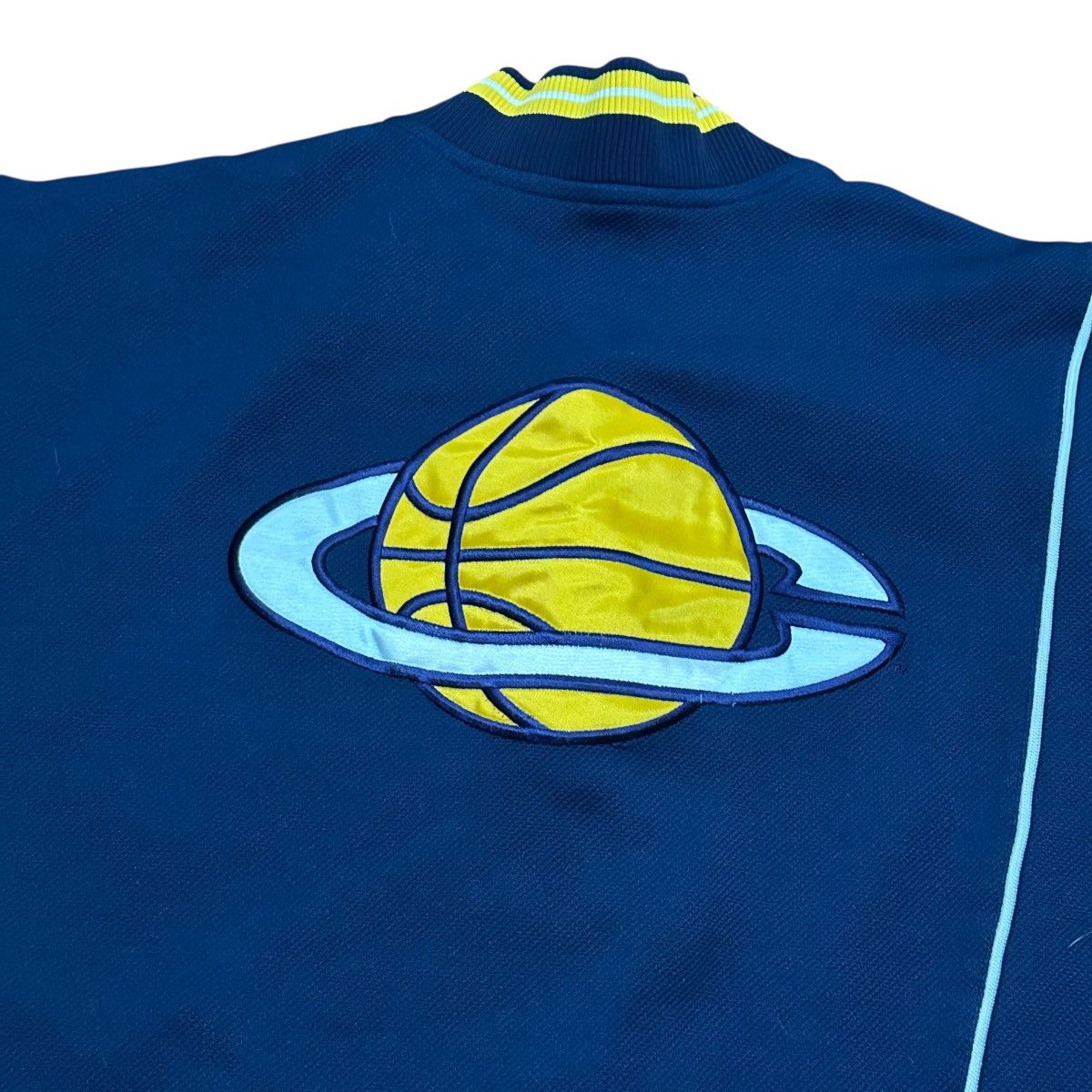 Nike Vintage Nike California Bears Basketball Shirt Warm Up Size US L / EU 52-54 / 3 - 4 Thumbnail