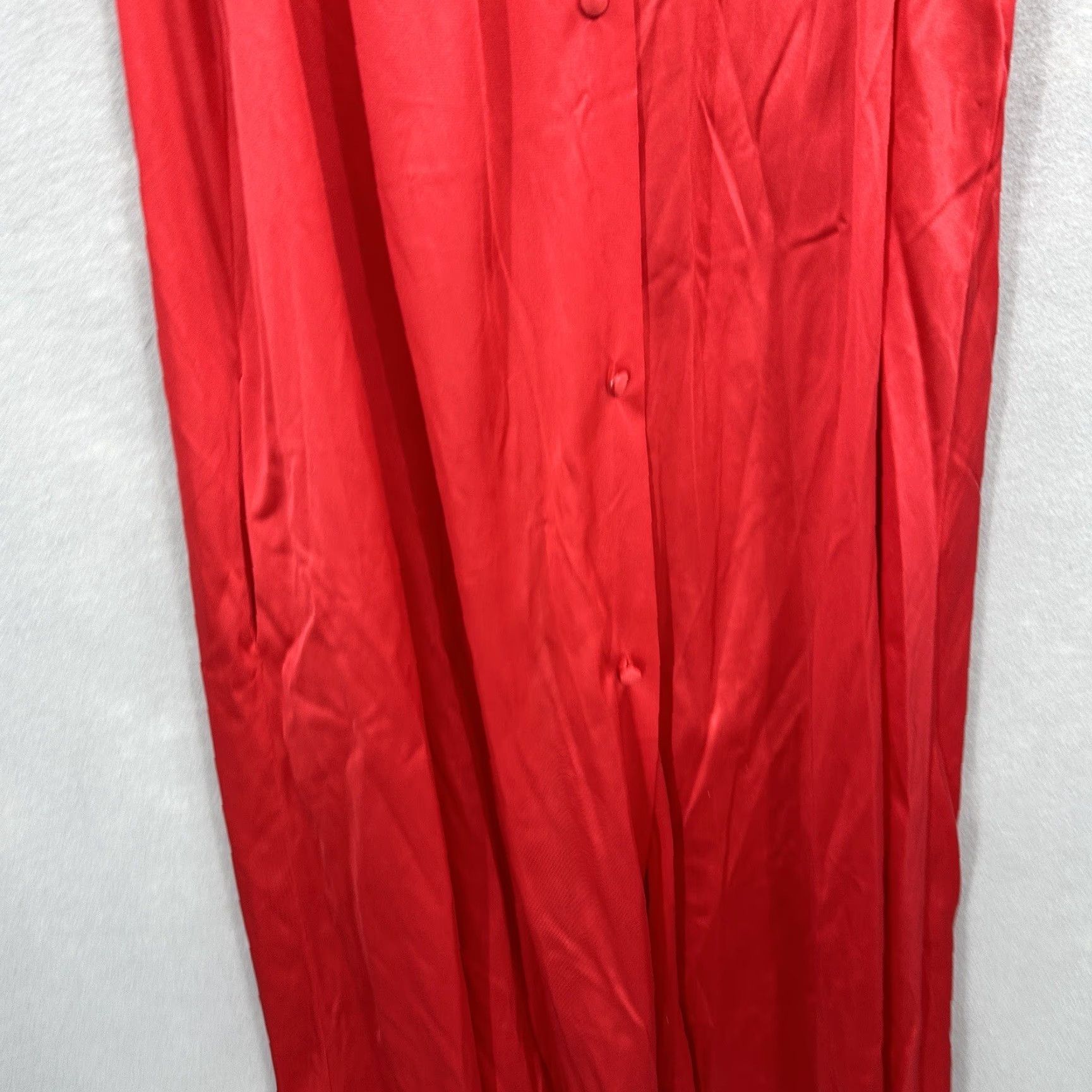 Vintage VINTAGE Vanity Fair Robe Womens M Red Button Up Pocket USA Embroidered Trim 1970s Mod/GoGo Size ONE SIZE - 4 Thumbnail