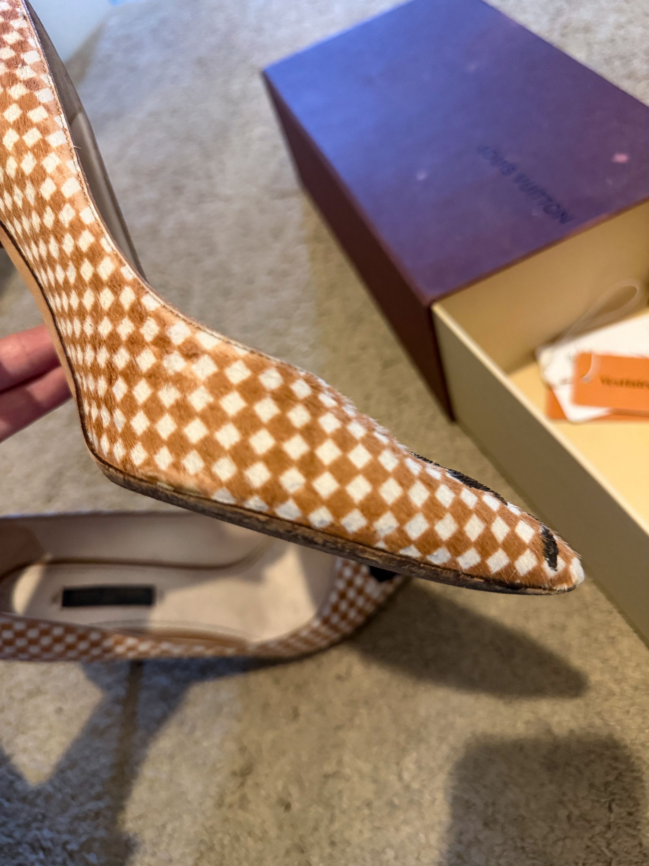 Louis Vuitton Louis Vuitton Escarpins Size US 7.5 / IT 37.5 - 8 Thumbnail