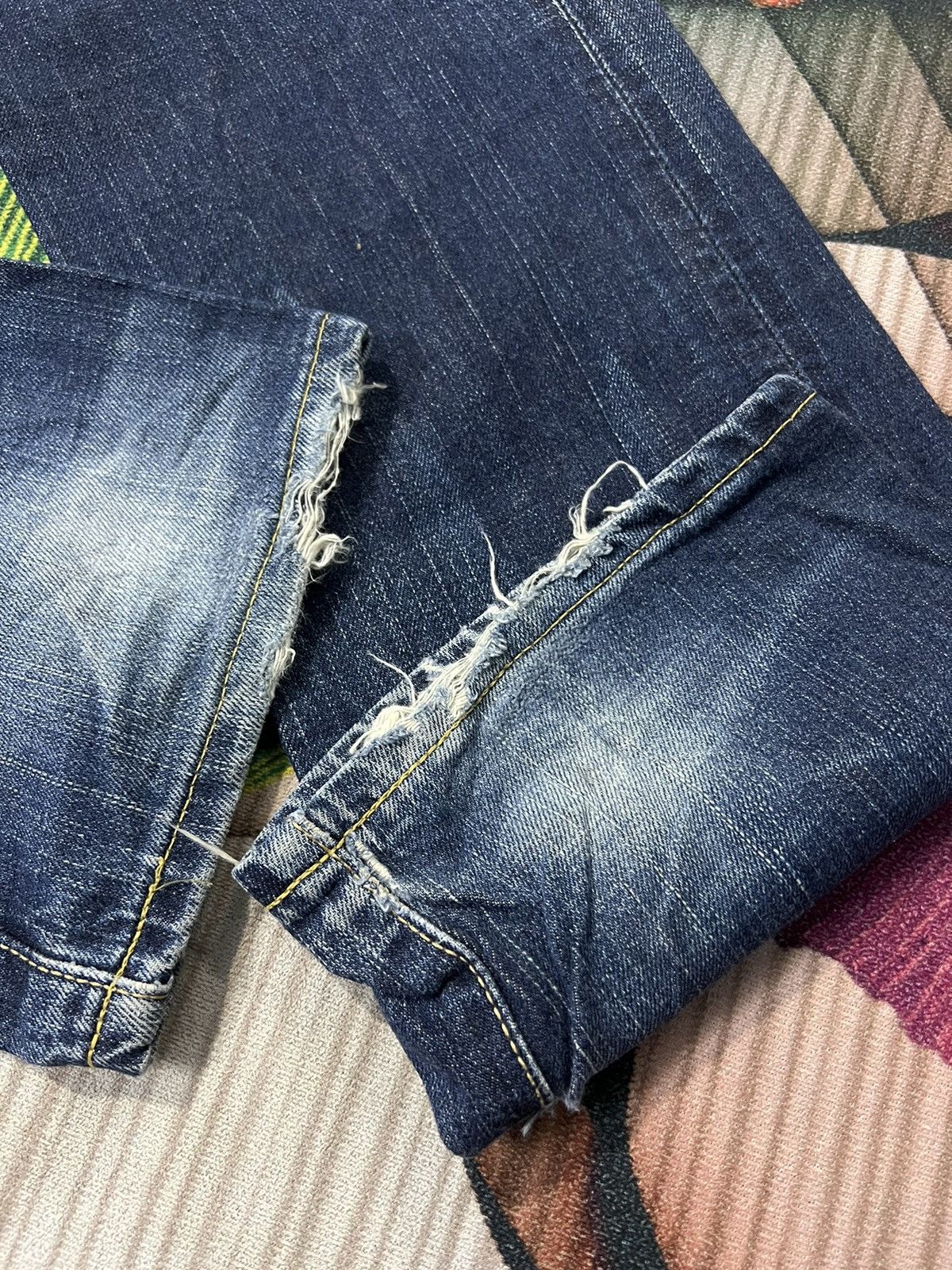 Edwin × Japanese Brand EDWIN 505zx SELVEDGE BUCKLE BACK DISTRESSED DENIM Size US 30 / EU 46 - 7 Thumbnail
