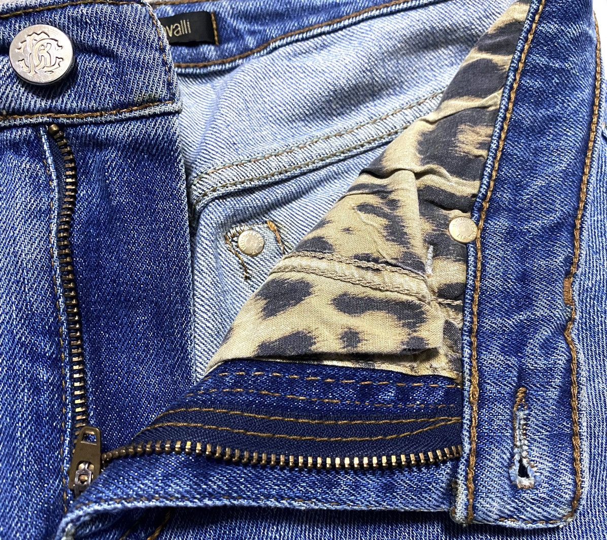 Roberto Cavalli Roberto Cavalli Washed Torn Fringed Distressed Jeans Denim Size 27" / US 4 / IT 40 - 15 Thumbnail