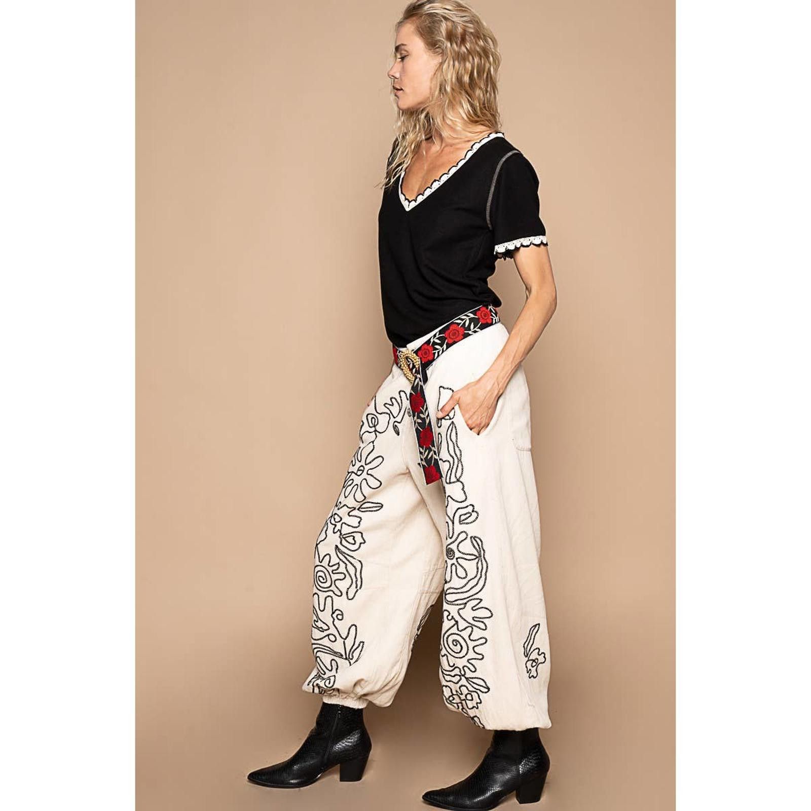 Other Floral Embroidered Pattern Solid Twill Jogger Pants by POL Size 28" / US 6 / IT 42 - 8 Thumbnail