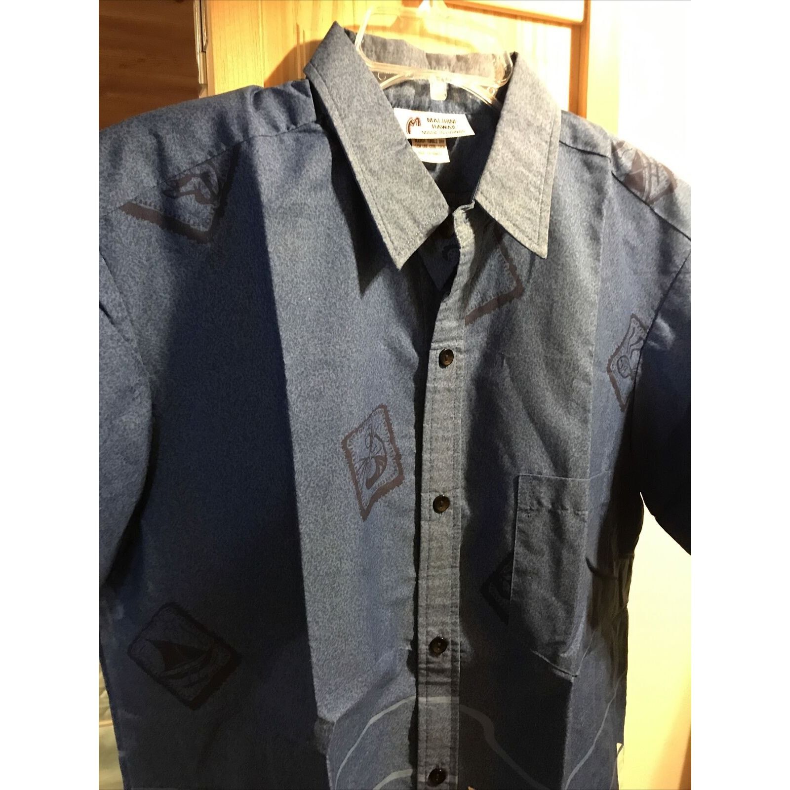 Other Malihini Hawaii Men’s L Blue SS Buitton Down Hawaiian Shirt Size US L / EU 52-54 / 3 - 5 Thumbnail