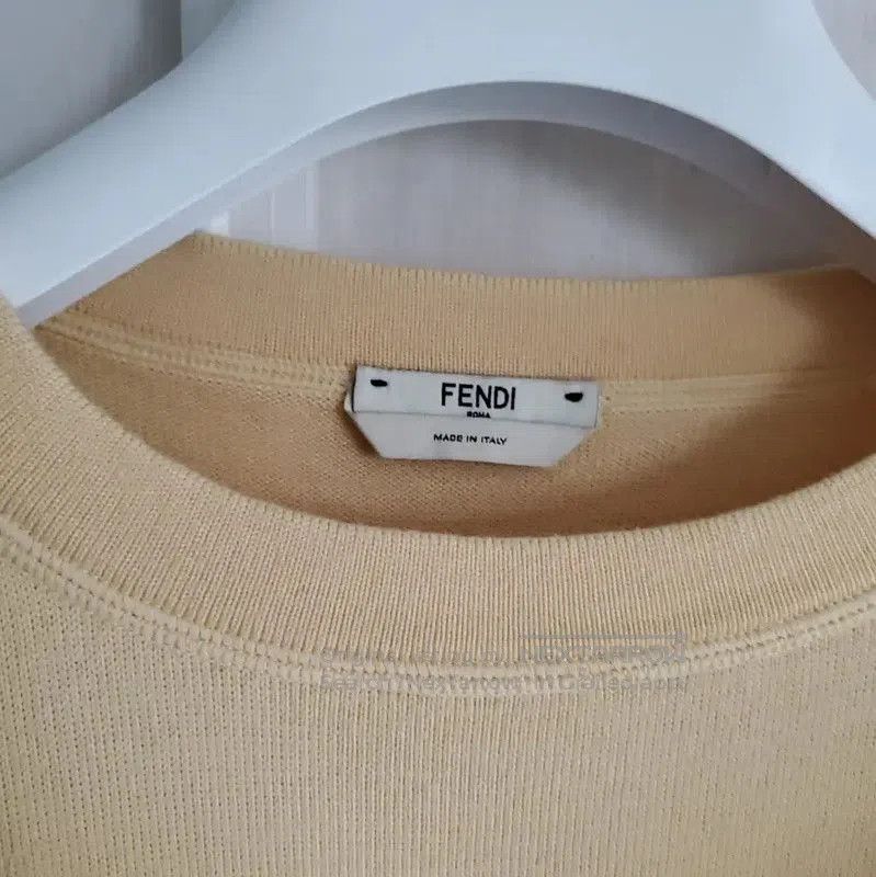 Fendi Fendi Yellow Wool Long Sleeve Knitted Sweater . Size S / US 4 / IT 40 - 4 Thumbnail