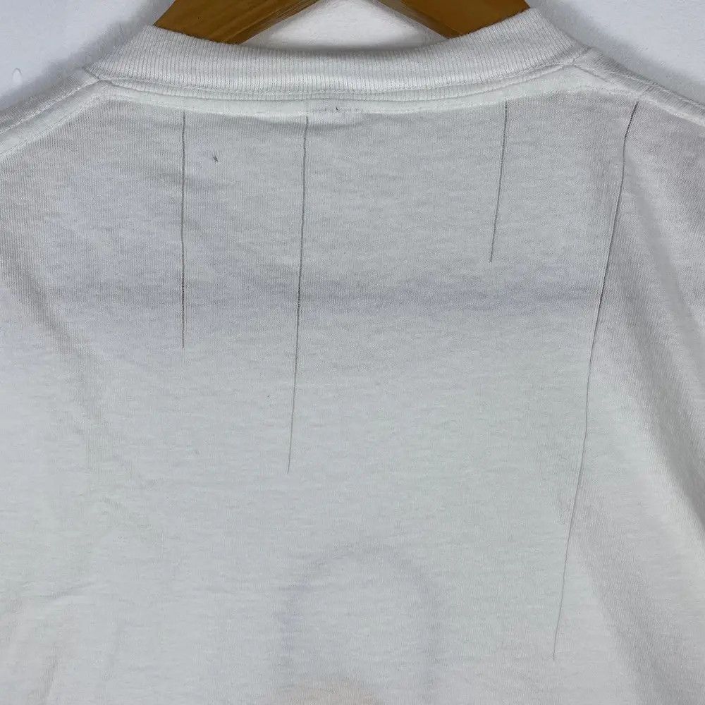 Vintage Vintage 90's TWEETY NIKE Big Swoosh Cartoon Parody Tee Size US L / EU 52-54 / 3 - 9 Thumbnail