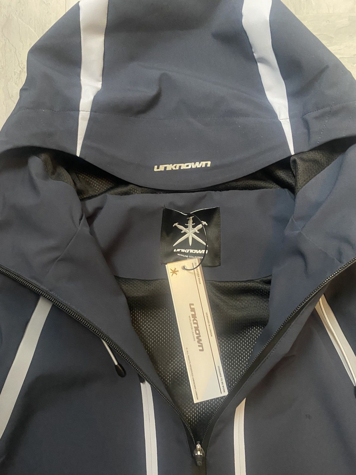 Unknown London Unknown ldn Size US L / EU 52-54 / 3 - 3 Thumbnail