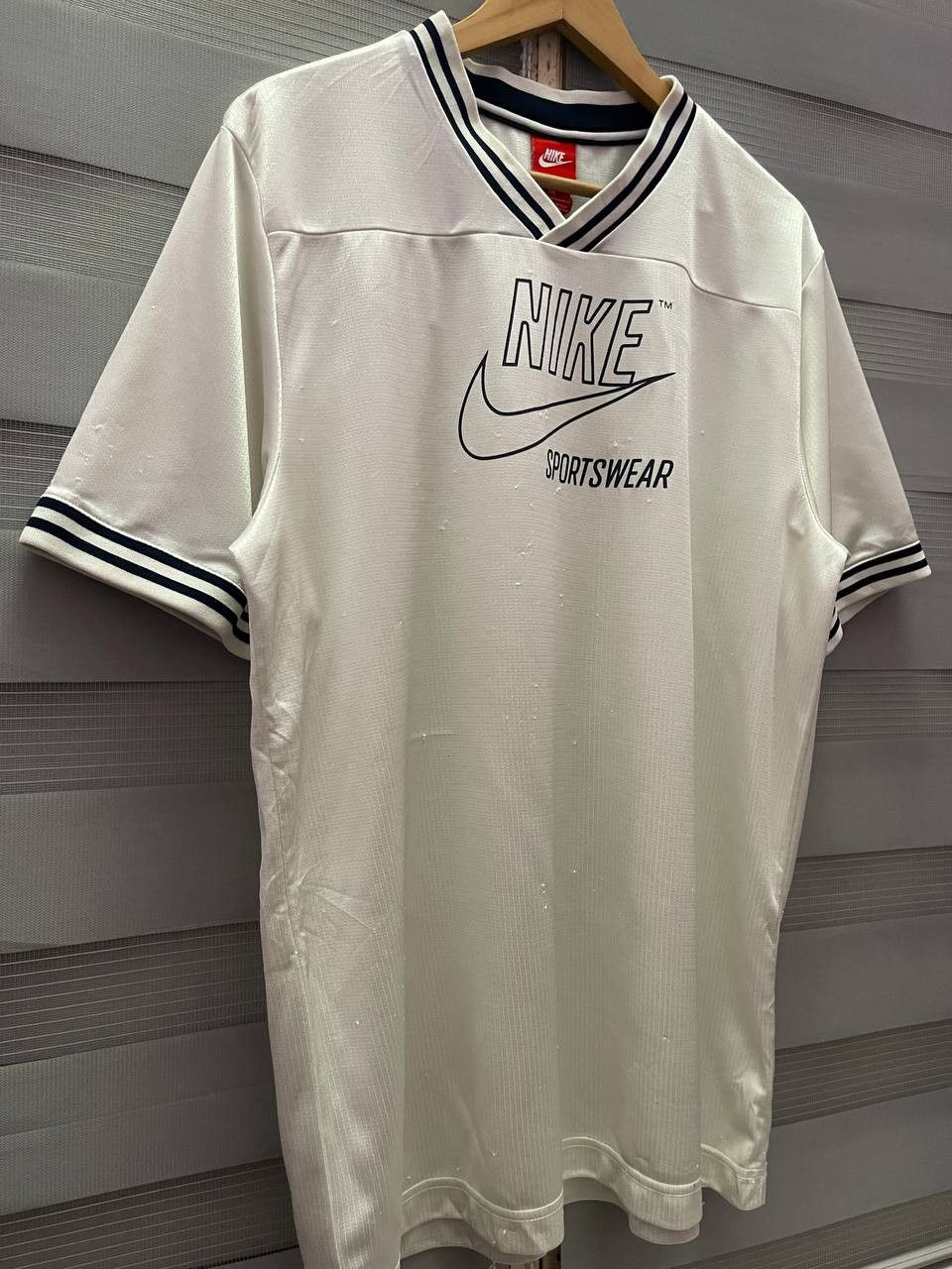 Nike Vintage Y2K Nike Sportswear Big Logo Jersey Size US L / EU 52-54 / 3 - 2 Thumbnail
