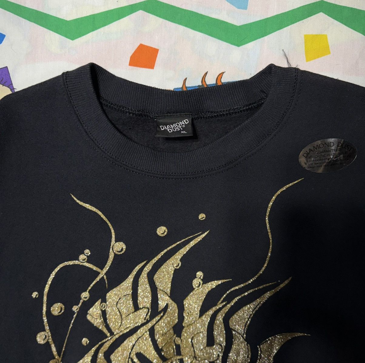 Other NOS Vintage 90s Diamond Dust Gold Glitter Fish Crewneck Size US XL / EU 56 / 4 - 4 Thumbnail