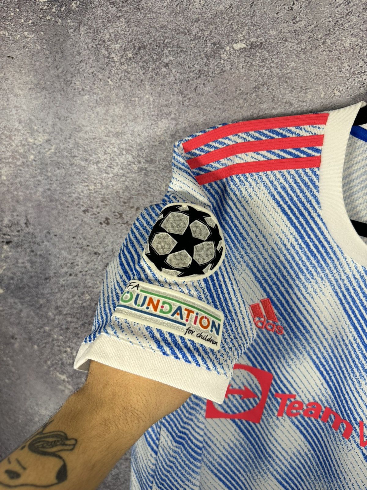 Adidas × Vintage NWT CAVANI Manchester United 2021/22 Away Adidas Jersey Size US L / EU 52-54 / 3 - 6 Thumbnail