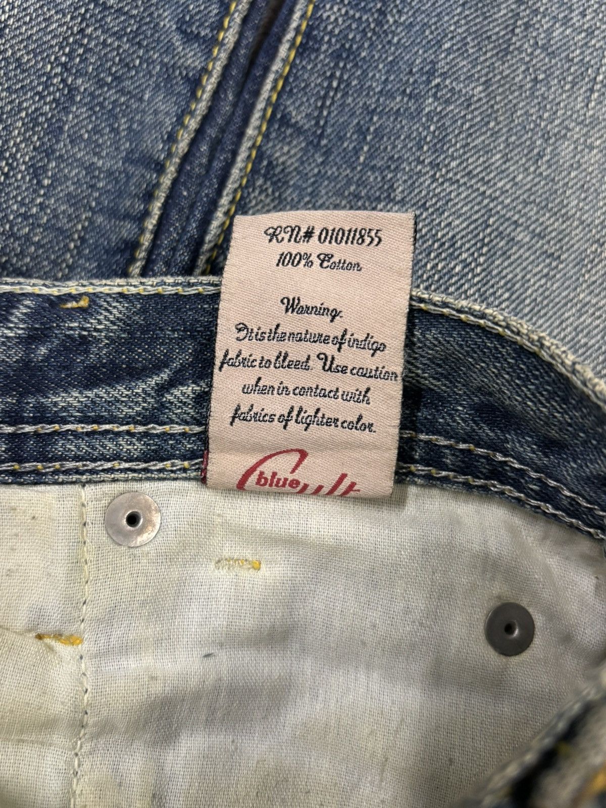 Vintage Vintage Y2K Blue Cult Midrise Flare Leg Mud Wash Jeans Size 28" / US 6 / IT 42 - 19 Thumbnail
