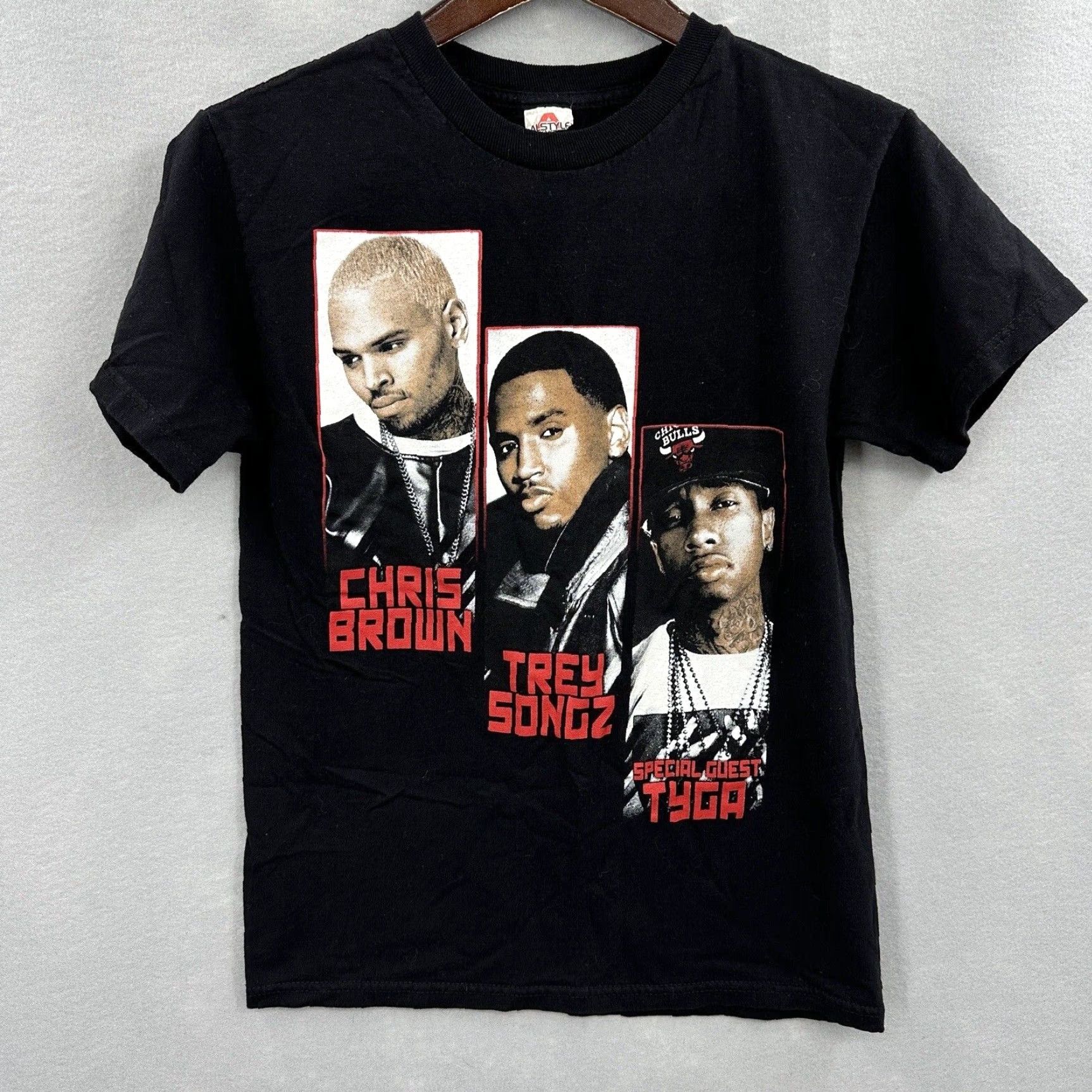 Vintage Between The Sheets Tour Shirt Mens Small Black Chris Brown Trey Songz Tyga Concert Merchandise Shirt Mens Size US S / EU 44-46 / 1 - 2 Thumbnail