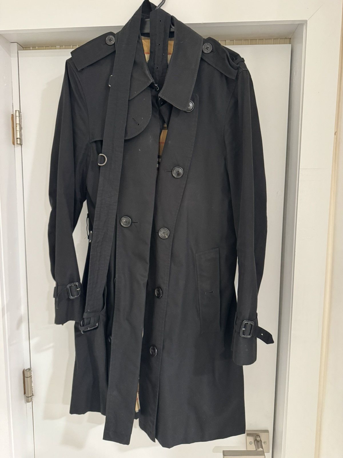 Burberry Burberry black chelsea trench coat Size US M / EU 48-50 / 2 - 1 Thumbnail