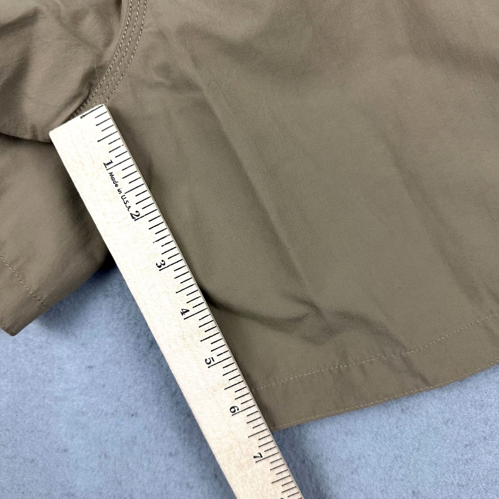 Patagonia Patagonia Shorts Mens 35 Beige Baggies Chino Lining Outdoors Hiking 90s Casual 7in Inseam Cargo Pockets Logo Embroidered Polyester Regular Denim Size US 35 - 7 Thumbnail