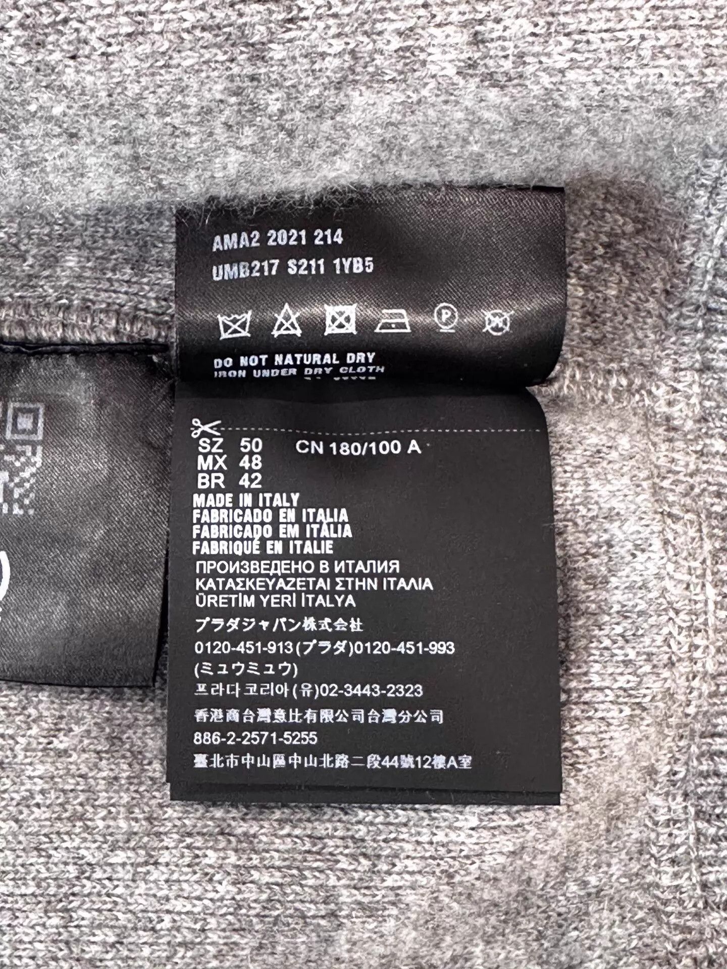 Prada Prada gray cashmere sweater, embroidered triangle logo, 50 Size US M / EU 48-50 / 2 - 7 Thumbnail