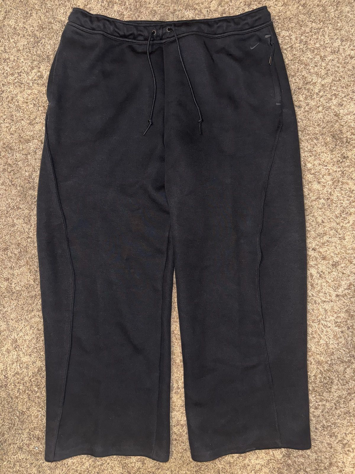 Nike Tech Men's Fleece Loose-Fit Open Hem Pants