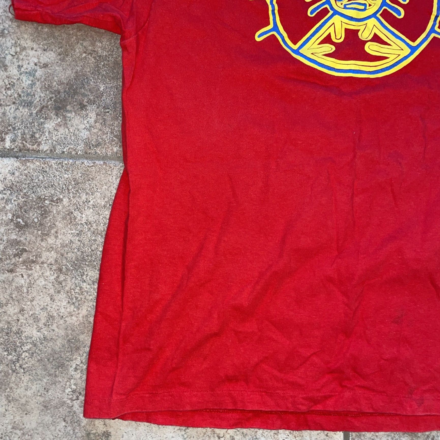 Hanes VINTAGE Hanes T-Shirt Red Graphic 100% Cotton XL Mens Stitch Tee Size US XL / EU 56 / 4 - 3 Thumbnail
