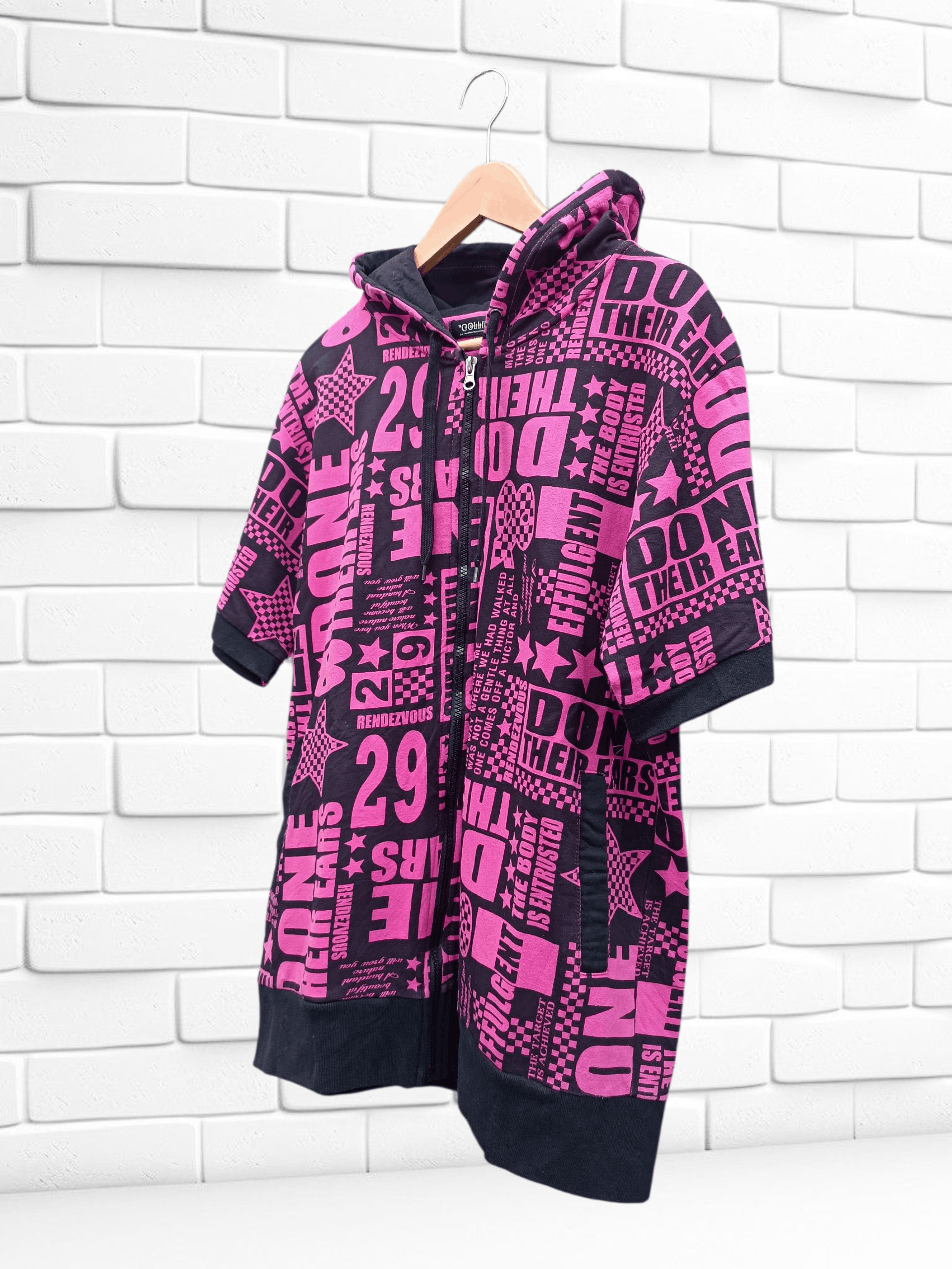 Japanese Brand Vkei Unisex Y2K Hooded Print Black Pink Zip Up Short Sleeve Size US M / EU 48-50 / 2 - 2 Thumbnail
