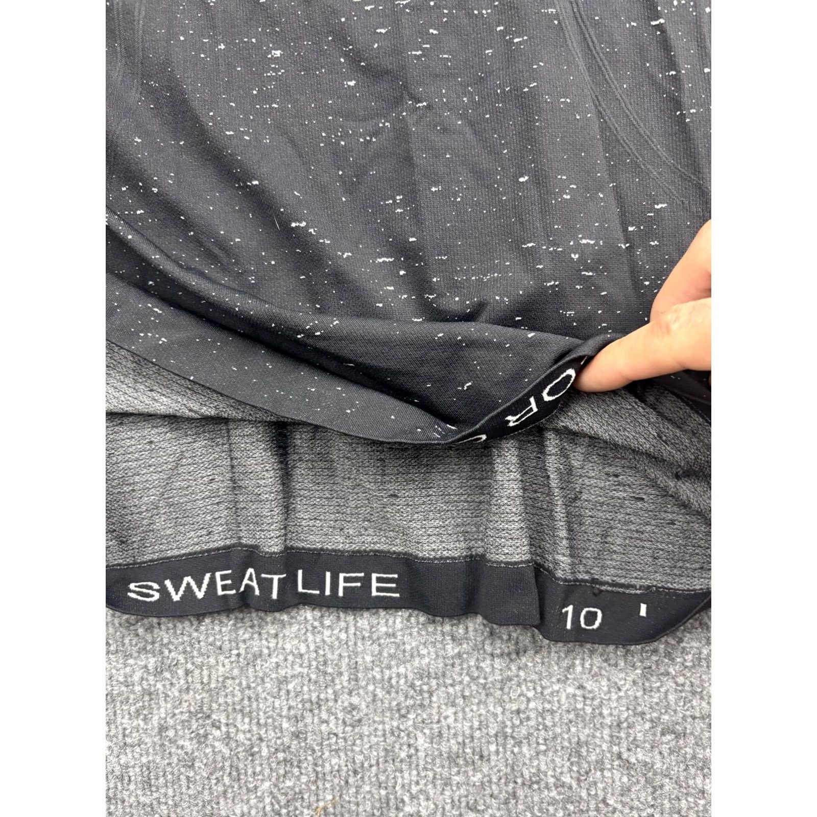 Lululemon Lululemon Hoodie Womens 10 Black 1/4 Zip Spotted Lightweight Raglan Sweatshirt Activewear Casual Size L / US 10 / IT 46 - 4 Thumbnail