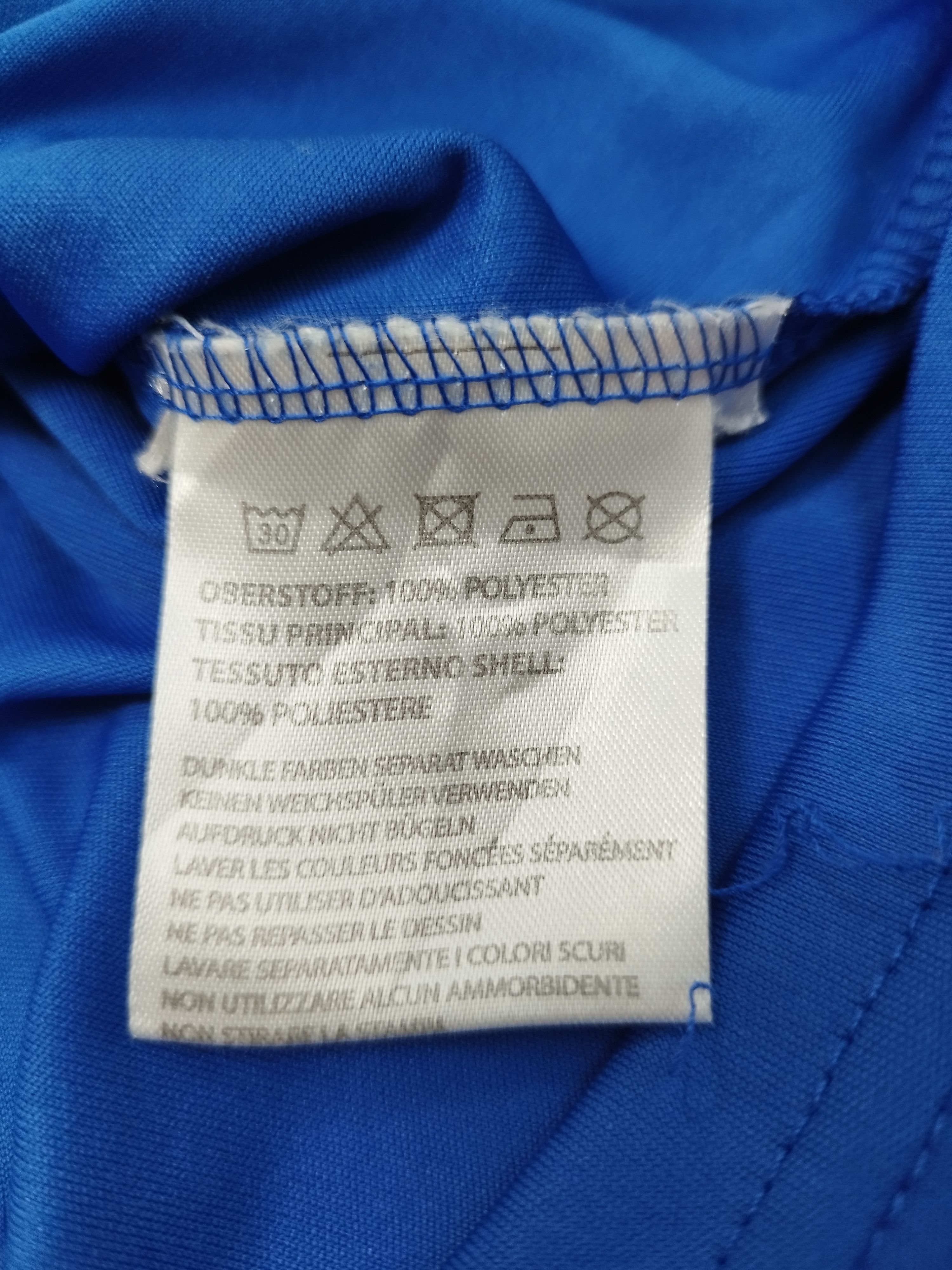 Other Italia Football Jersey Jersey T-Shirt Size L Italy Soccer Size US L / EU 52-54 / 3 - 11 Thumbnail