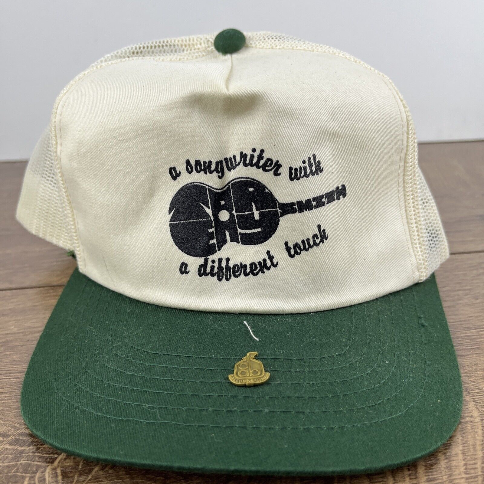 Other Song Writer with Different Touch Snapback White Adjustable H Size ONE SIZE - 5 Thumbnail