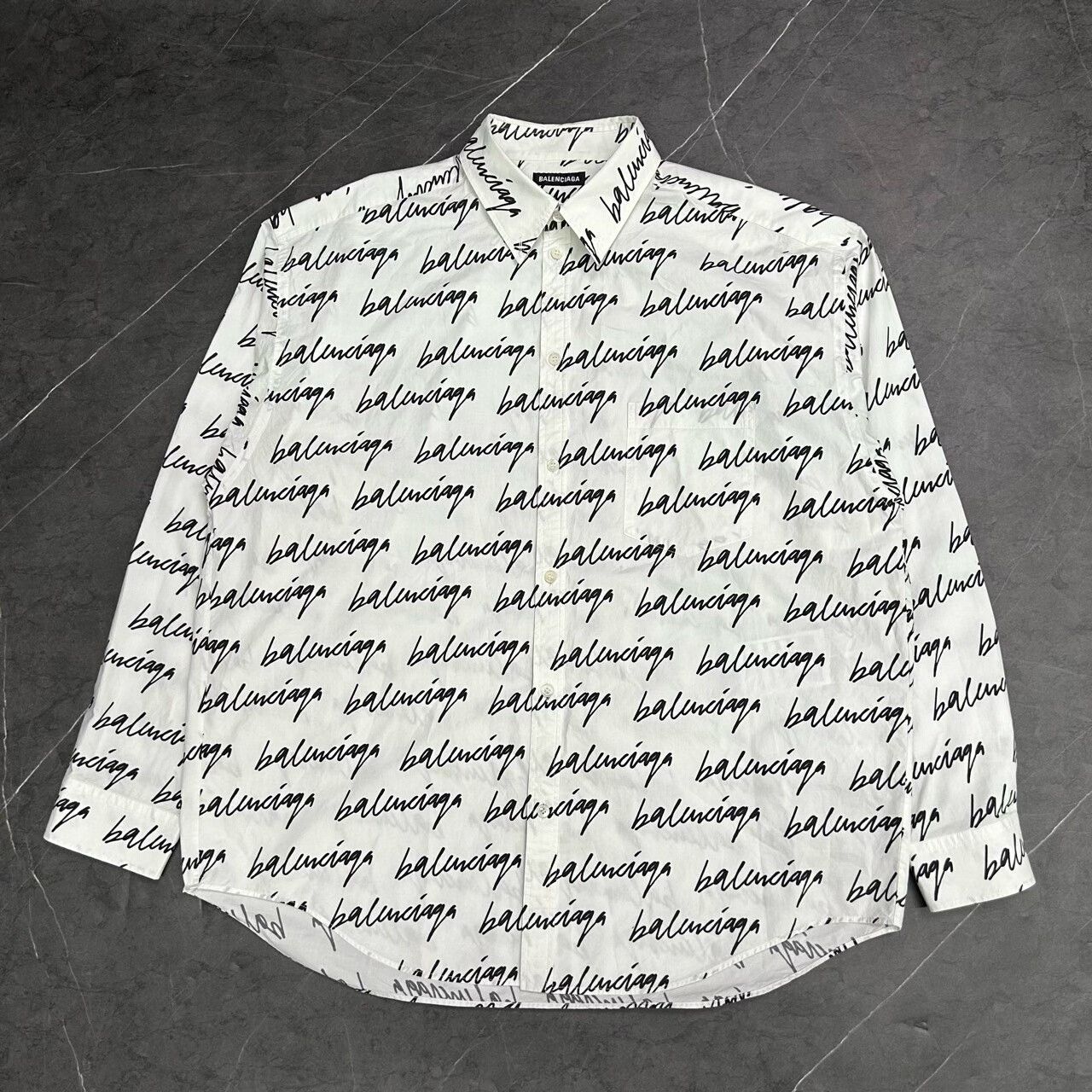 Balenciaga Balenciaga Graffiti Logo Print Shirt Size US S / EU 44-46 / 1 - 1 Thumbnail