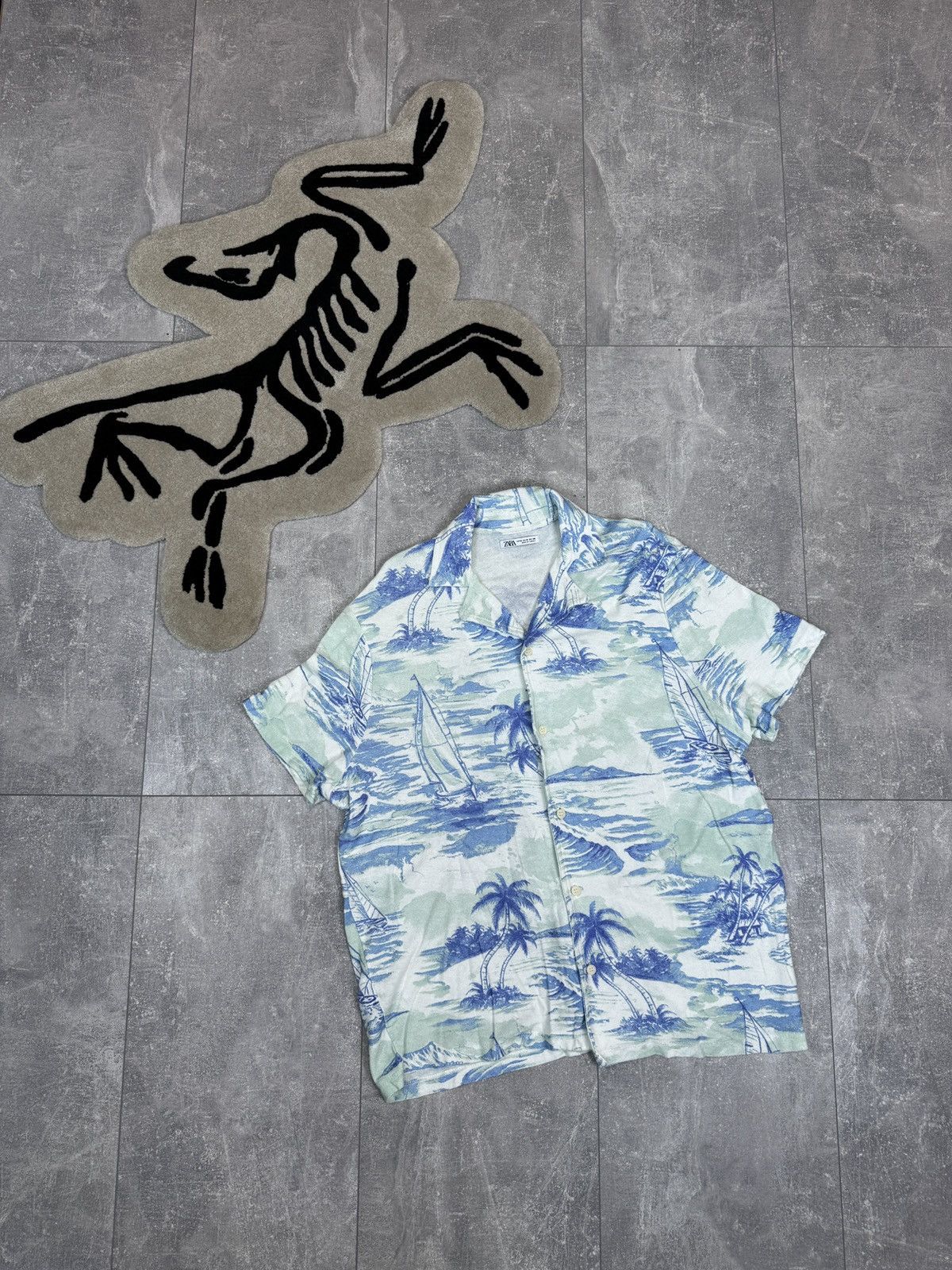Zara Mens Zara Hawaiian shirt art crazy overprinted old money Size US M / EU 48-50 / 2 - 1 Thumbnail