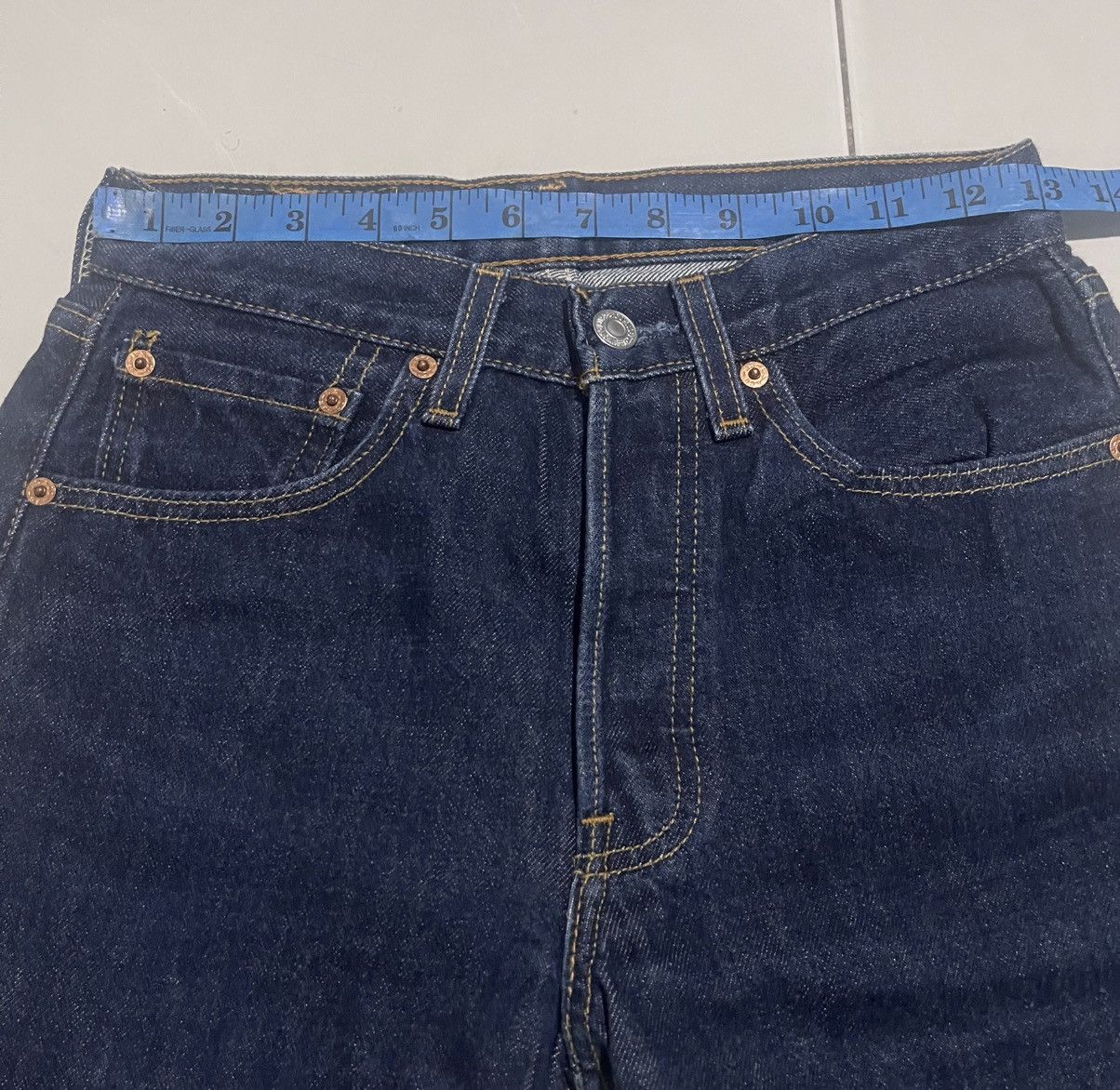 Jean Vintage 90s Levi's 501 for WOMEN Faded Blue Jeans Size 26" / US 2 / IT 38 - 7 Thumbnail