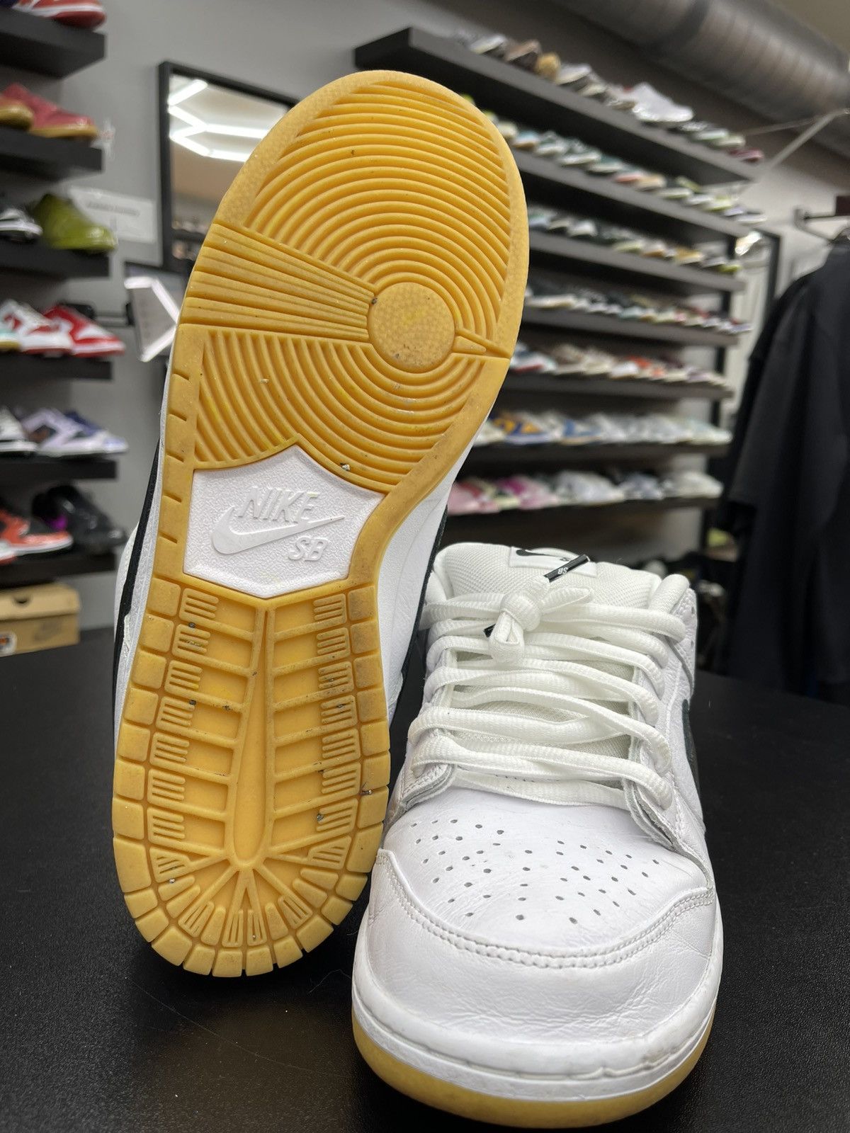 Nike Size 11 - Nike SB Dunk Low White Gum Size US 11 / EU 44 - 7 Thumbnail